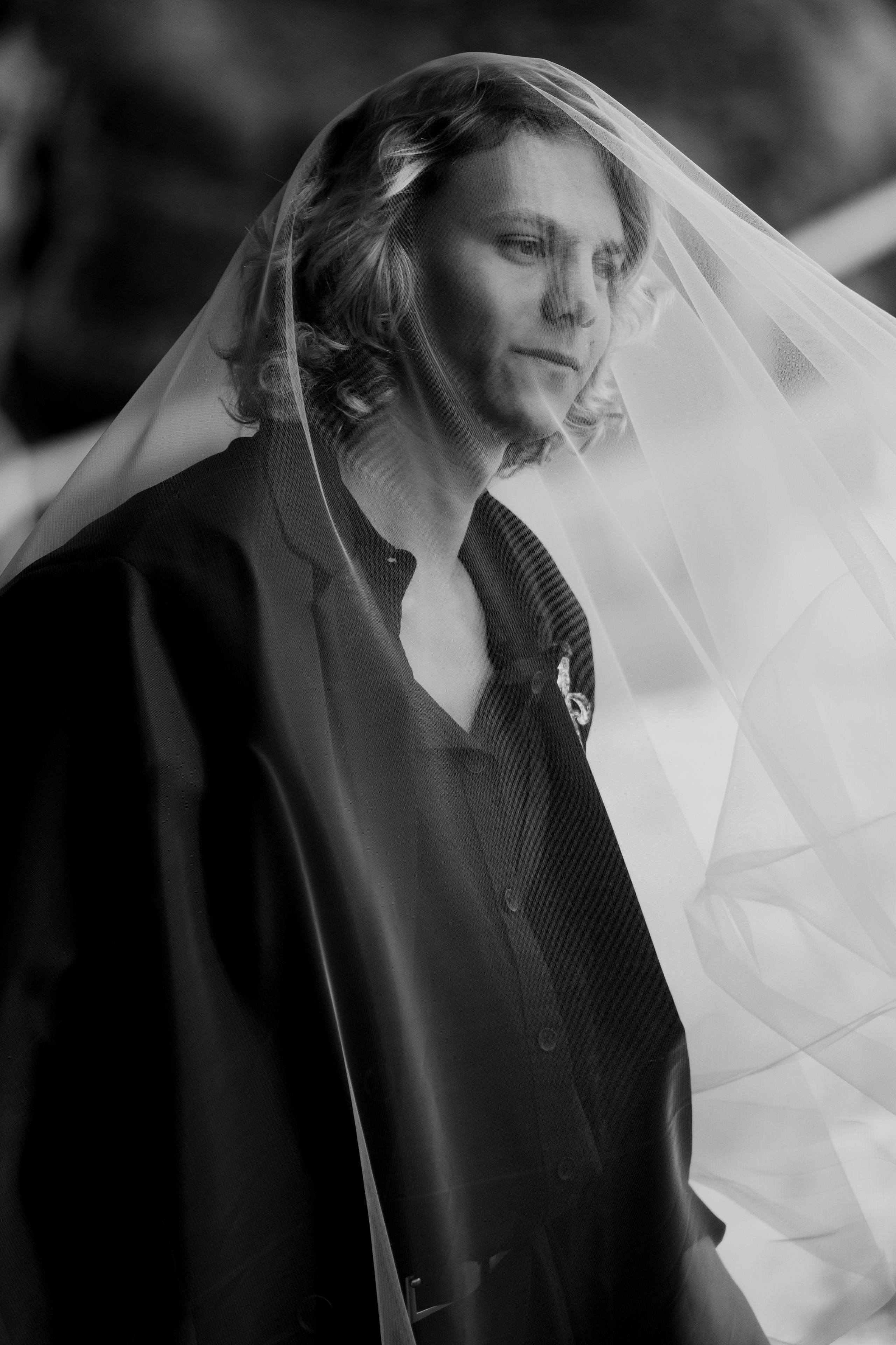 Свадебная фотосессия на Тропе Глицина Судак. Профессиональная фотосъемка в Крыму. Натуральные эмоции и живые кадры. Забронируйте дату прямо сейчас!