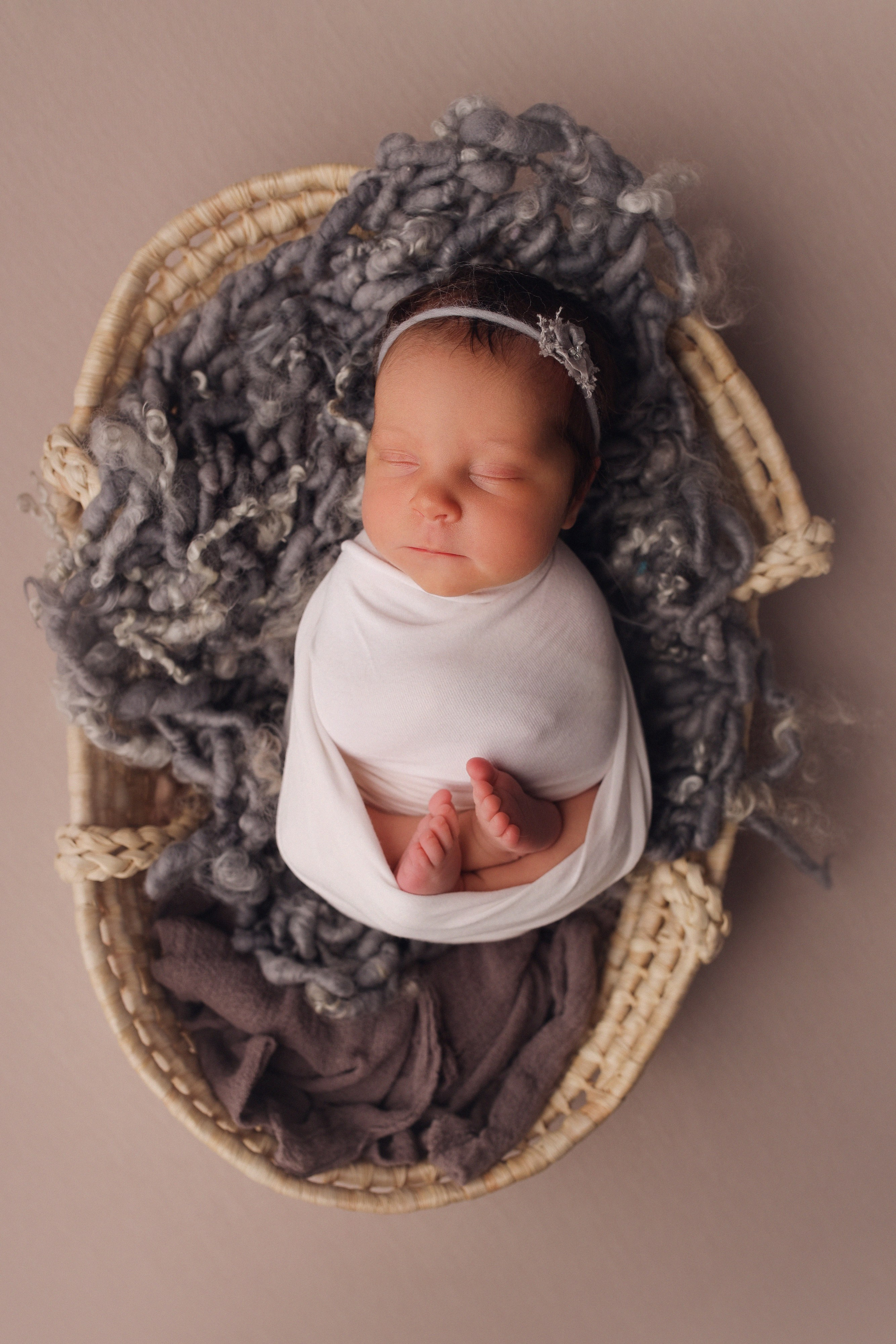 Новорожденные. Семейный фотограф и фотограф новорожденных в Санкт-Петербурге Алевтина