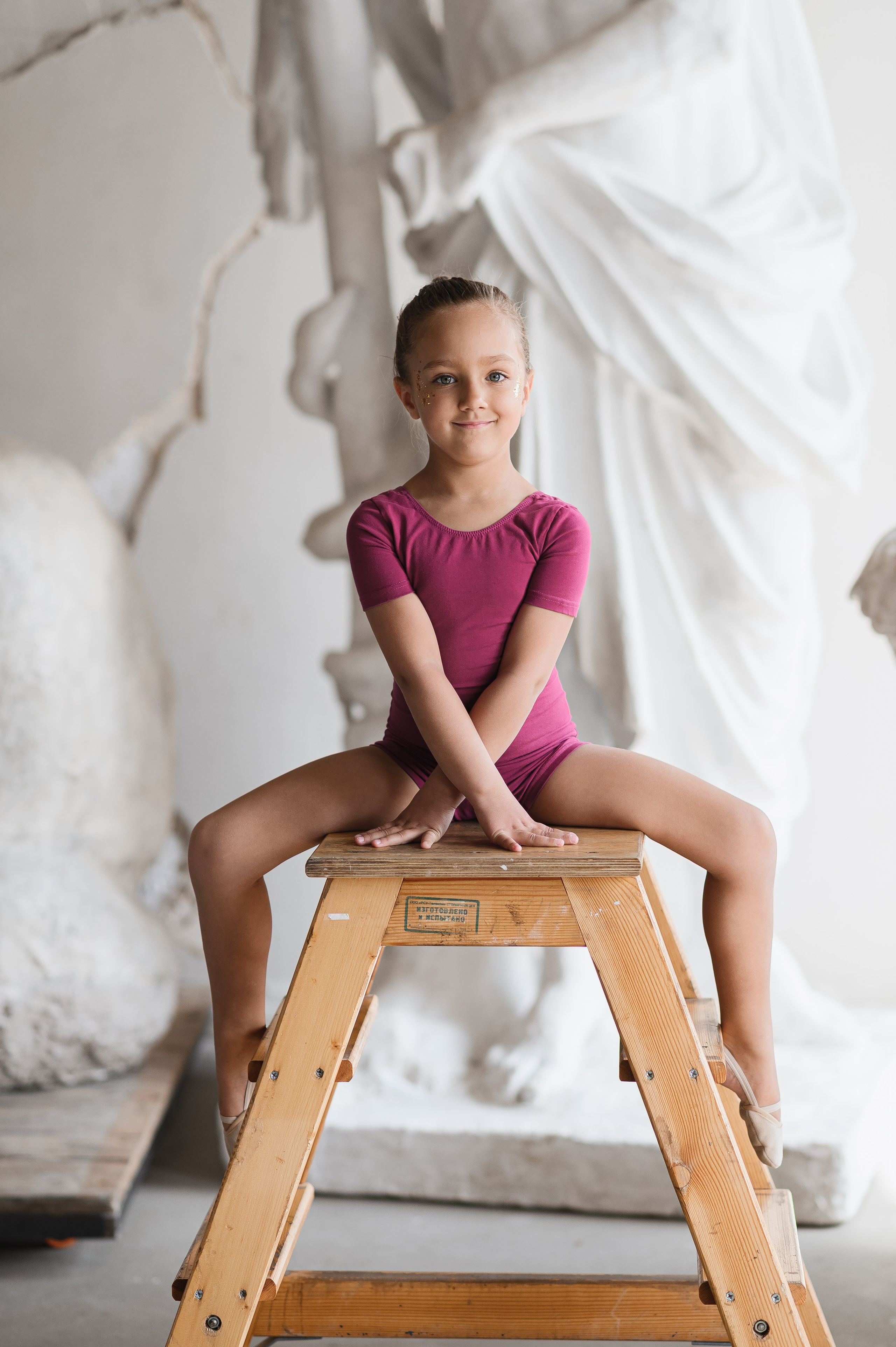 ВВЕРХ ДНОМ. SCULPTURE. Профессиональный репортажный, коммерческий фотограф в Санкт-Петербурге