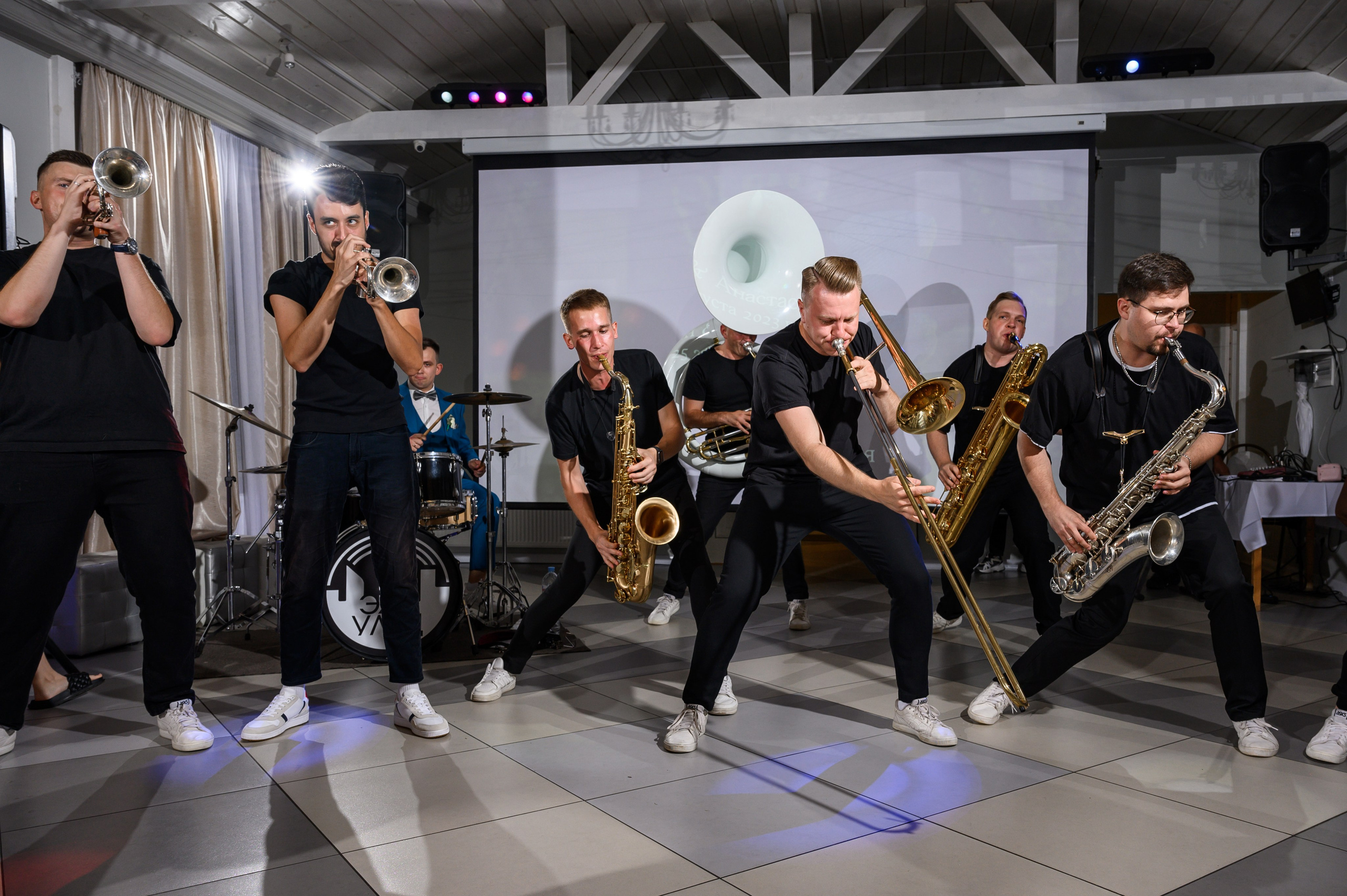 Свадебный фотограф Москва Бережки холл. Свадебный фотограф Москва Юрий Кульман