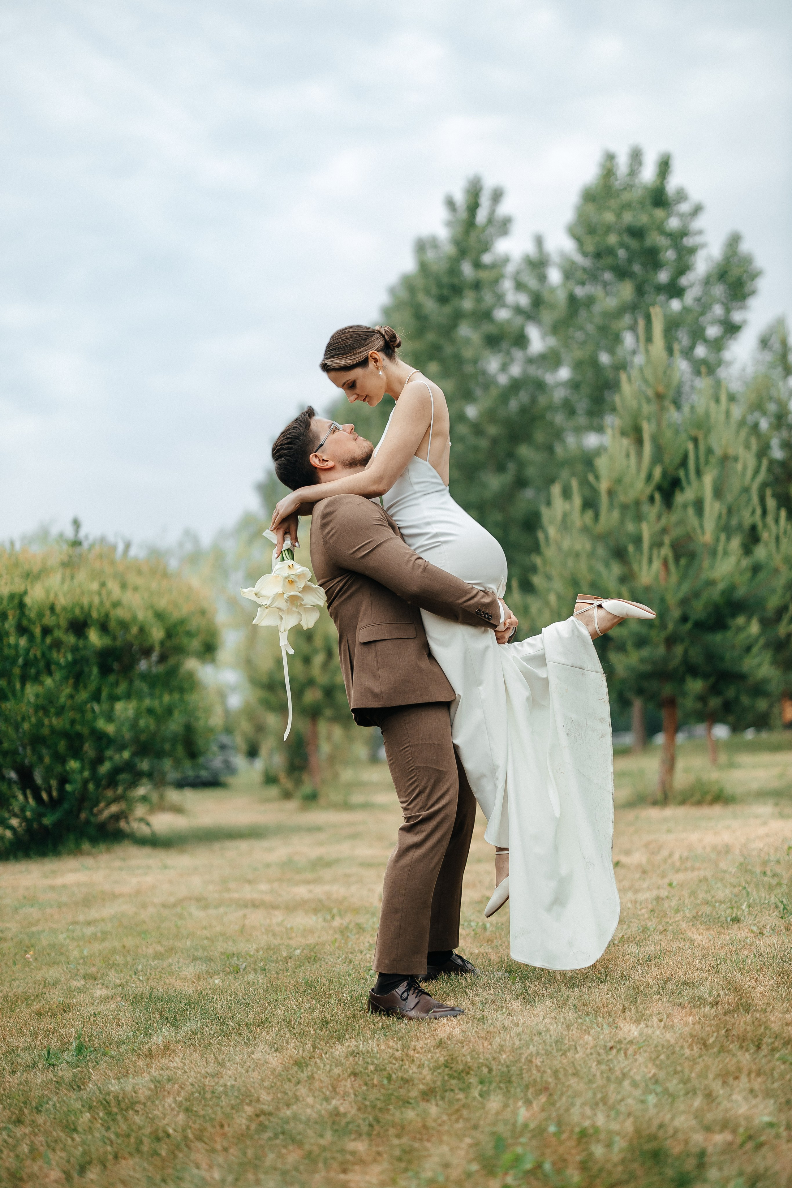 Белая арка. Александр Антонов. Профессиональный свадебный, репортажный фотограф в Москве, Подольске. Фото+Видео на любой праздник