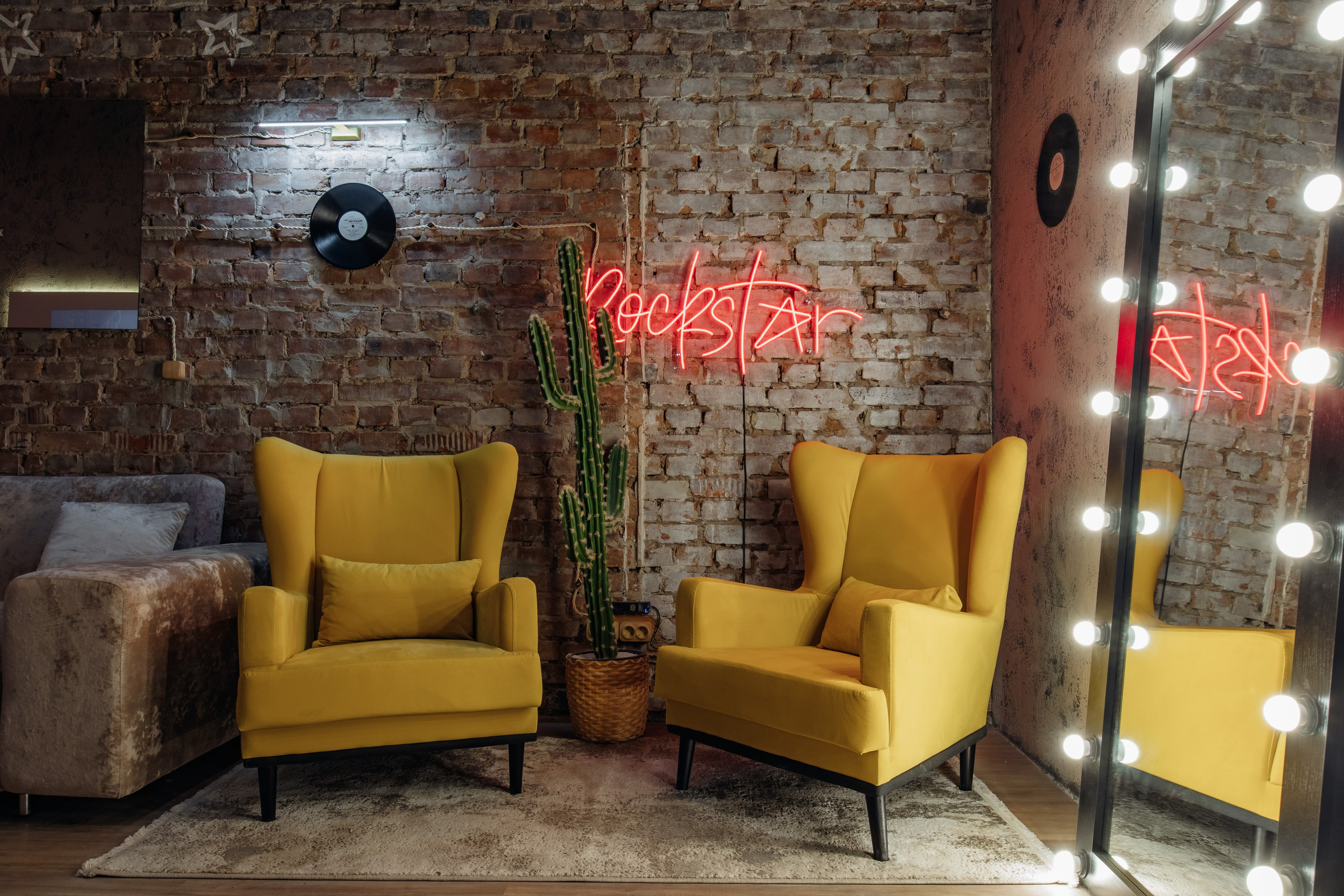 Профессора Качалова, 8И. Аренда лофта в СПб для мероприятий