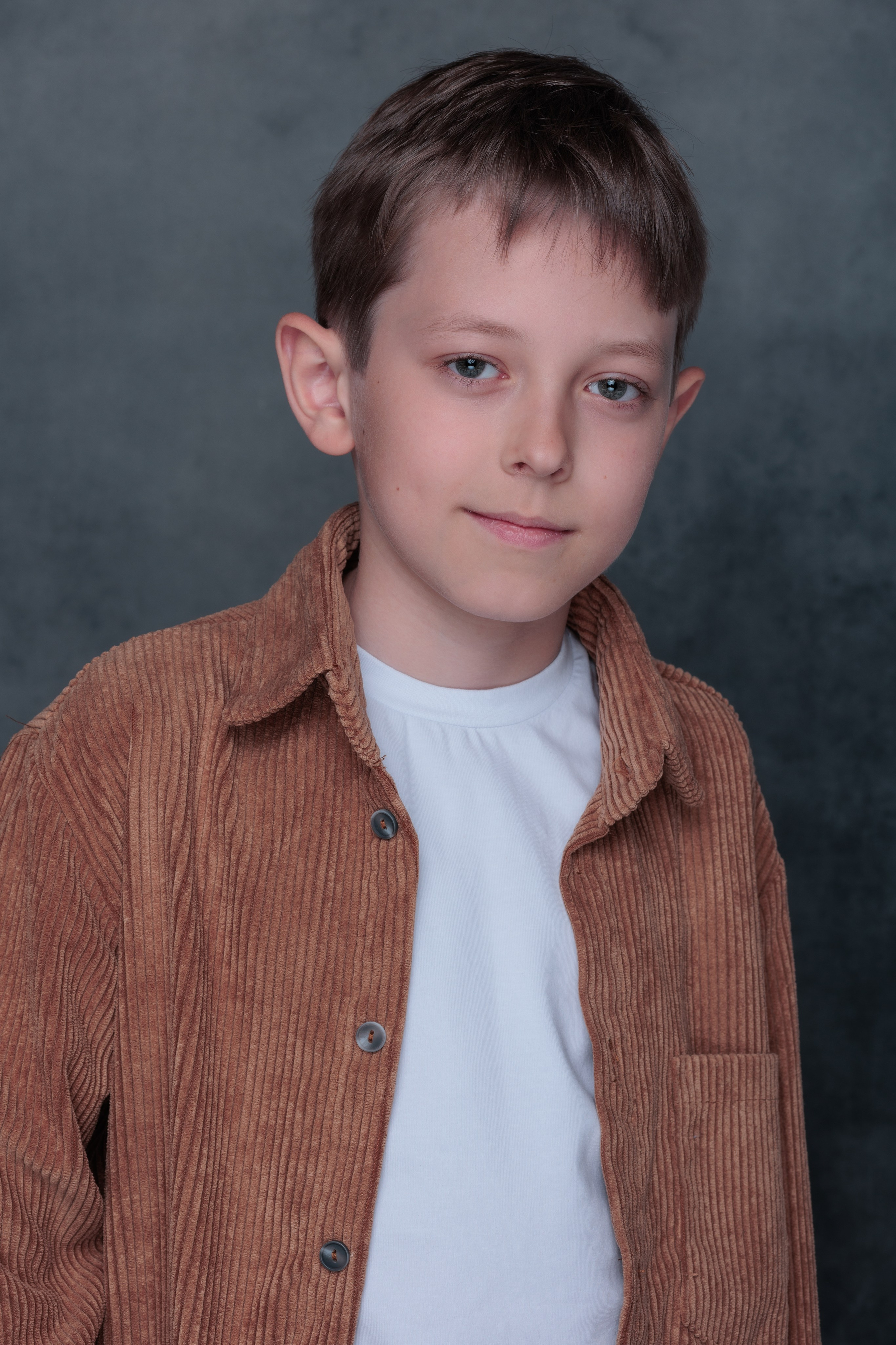 ЛЁША. Я фотограф из Москвы к Вашим услугам