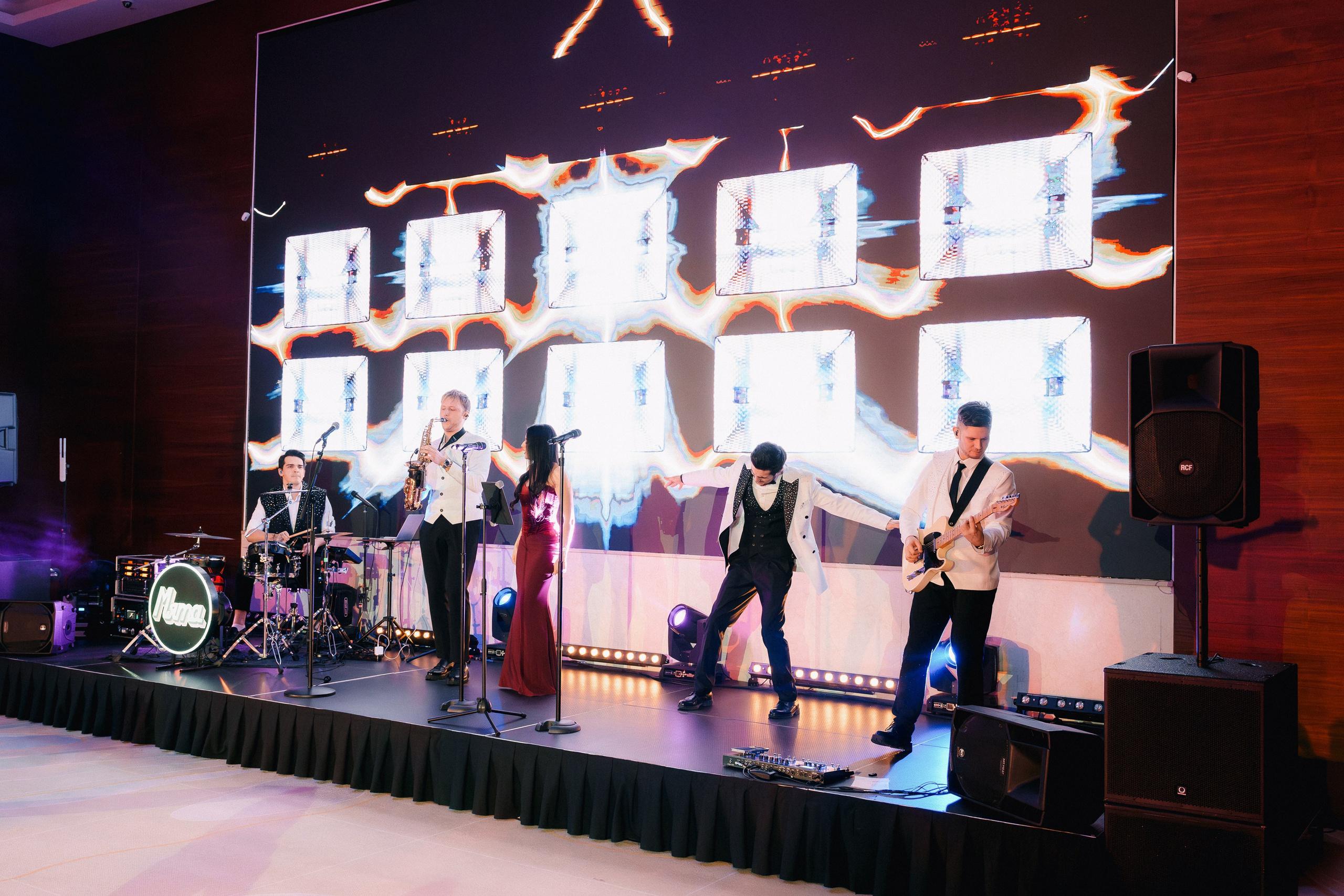 Девятый вал (МАРРИОТ). Свадебный и репортажный фотограф в Воронеже Роман Янко