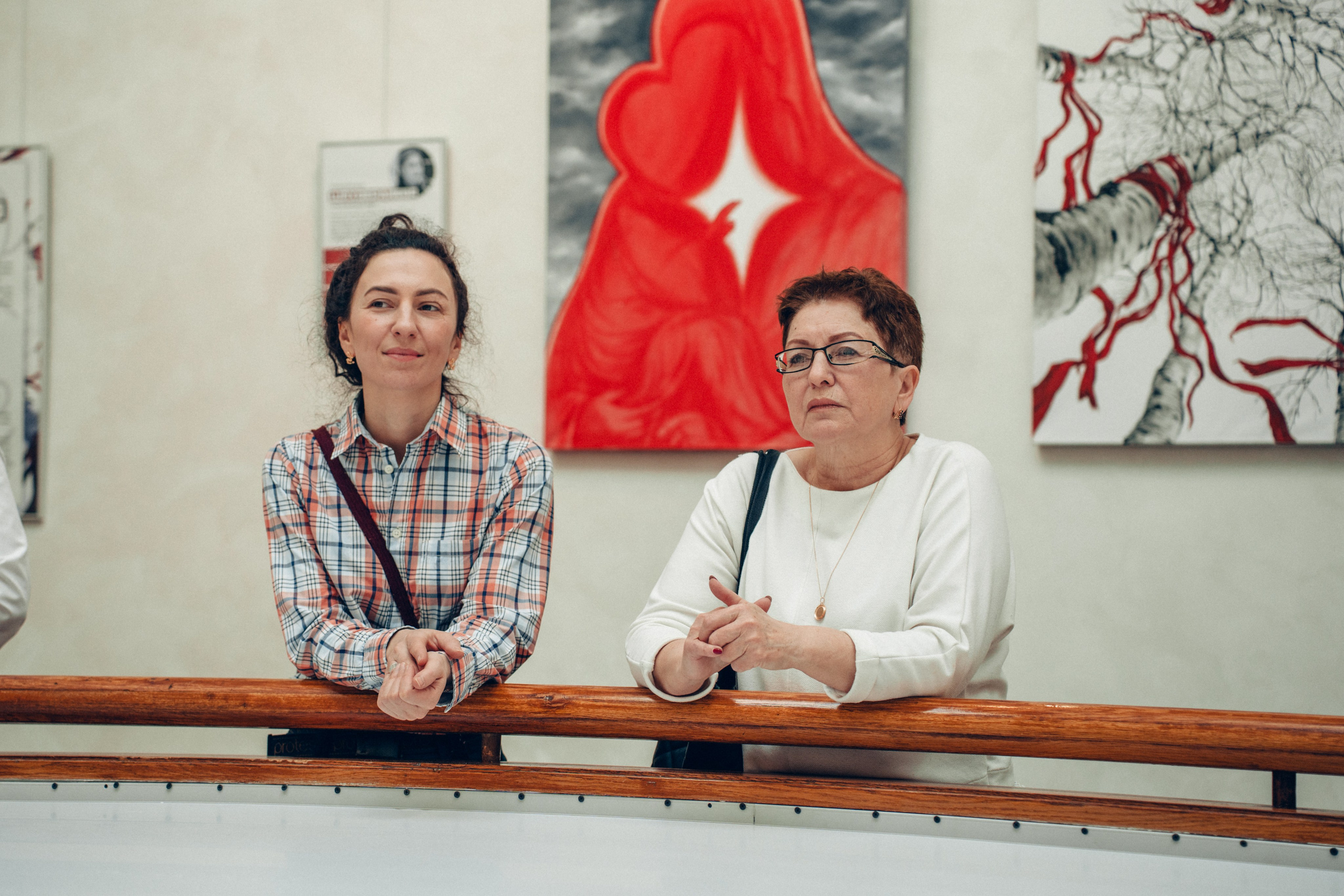 Открытие выставочного проекта «Я + Искусство = ЮГРА». Лайфстайл фотограф в Ханты-Мансийске Мария Шишкина