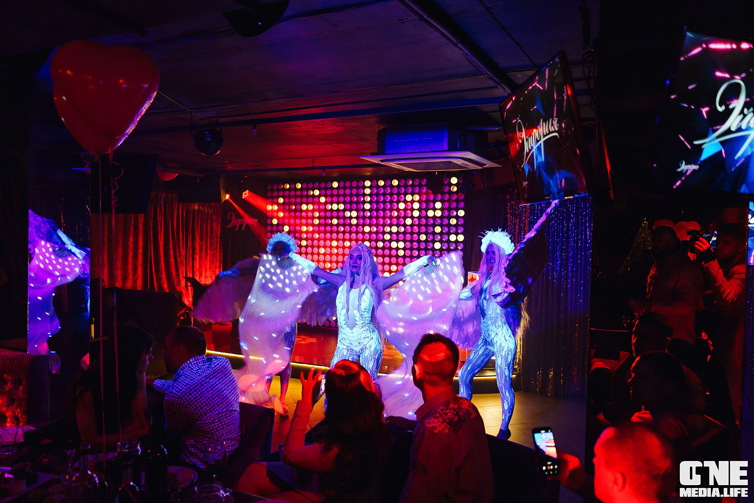 Фоторепортаж из караоке-клуба Эйфория. One Media Life: фоторепортажи, фотоотчеты с мероприятий и заведений