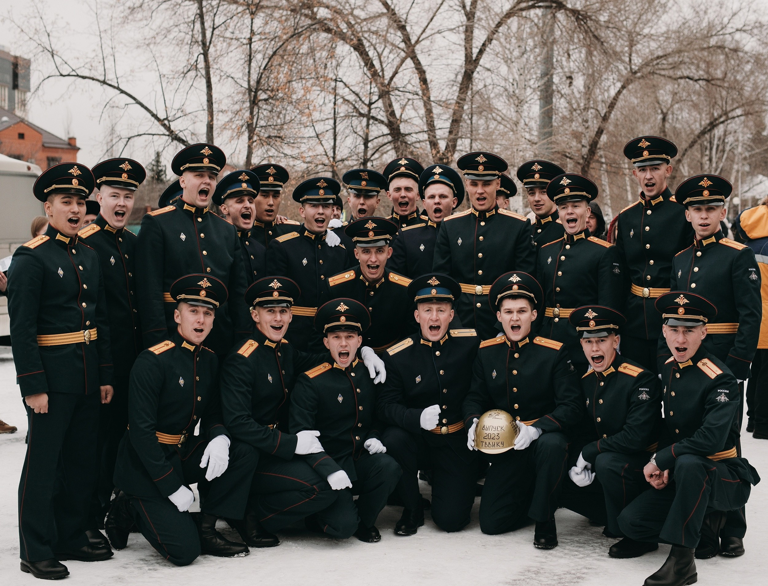 Выпускники кадетского училища.