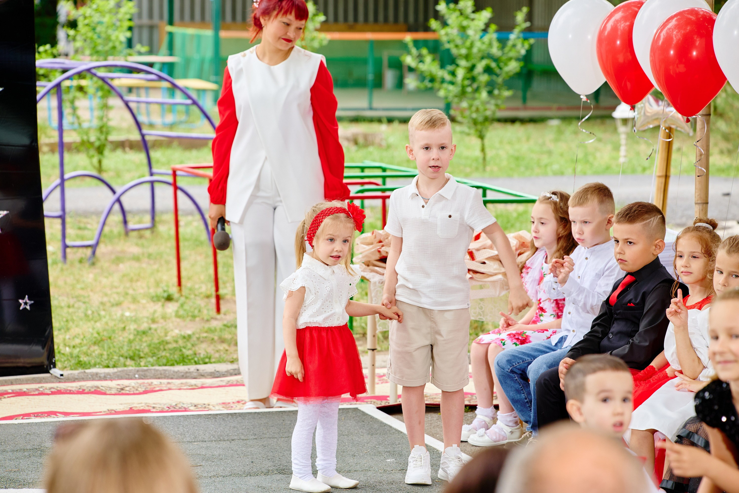 Выпускной 45 сад. Фотограф Выпускные альбомы Таганрог Сергей Коробченко