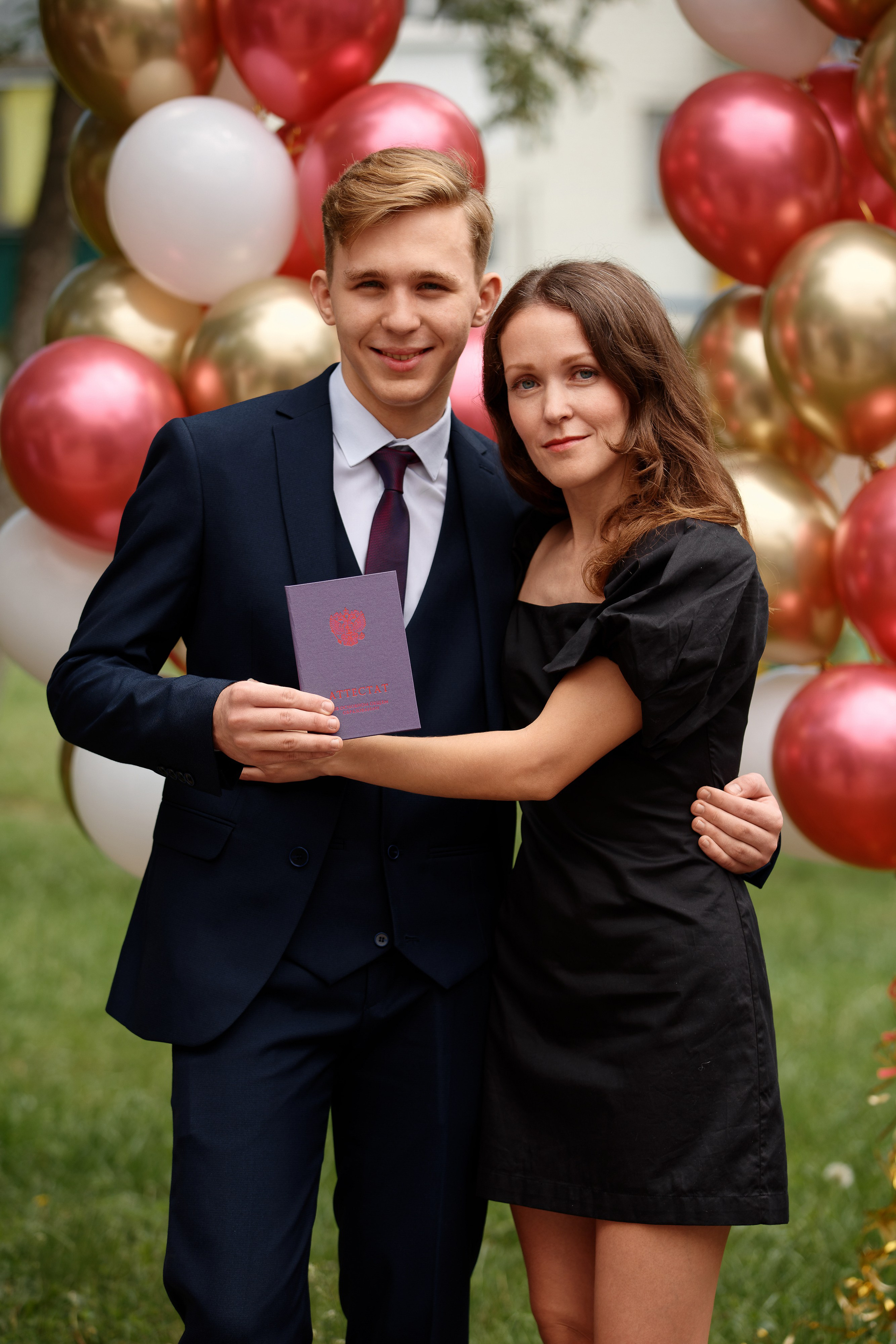 Вручение аттестатов Школа № 57. Семейный фотограф — Макс Белогрудов