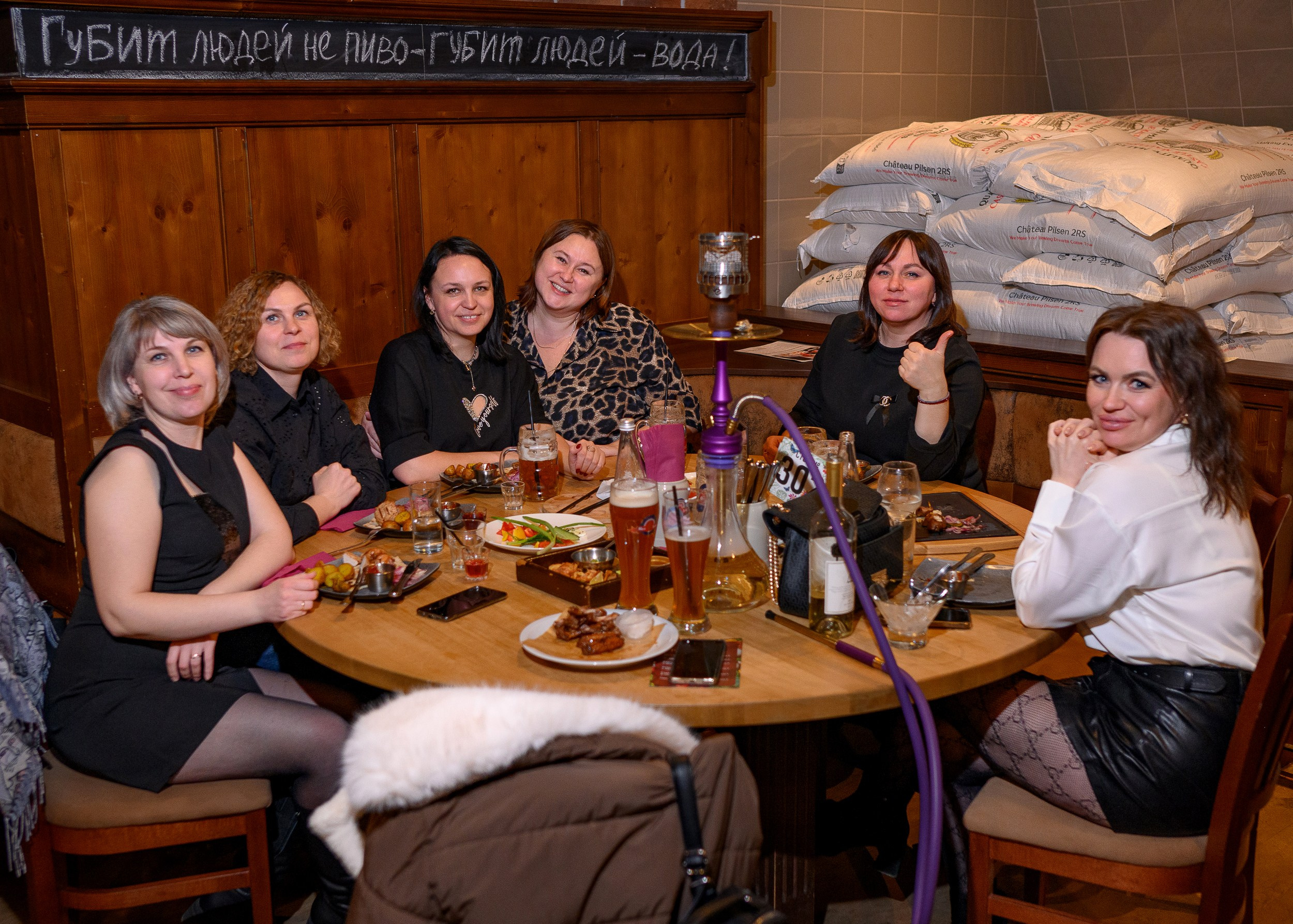 8Марта_МаксБрой. Фотограф Александр Данилов