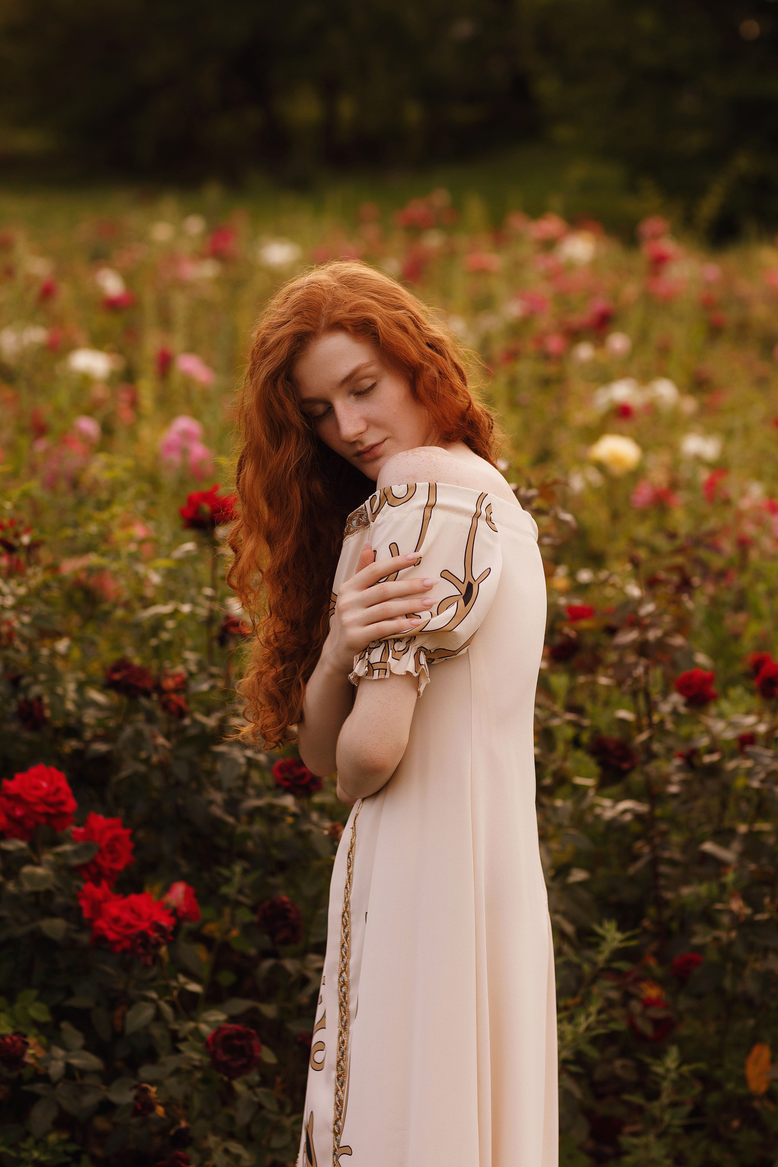 Фотосессия на заливе с Татой в платье от Ирины Павловой. Портретный и репортажный фотограф в Чебоксарах Андриян Чаркин