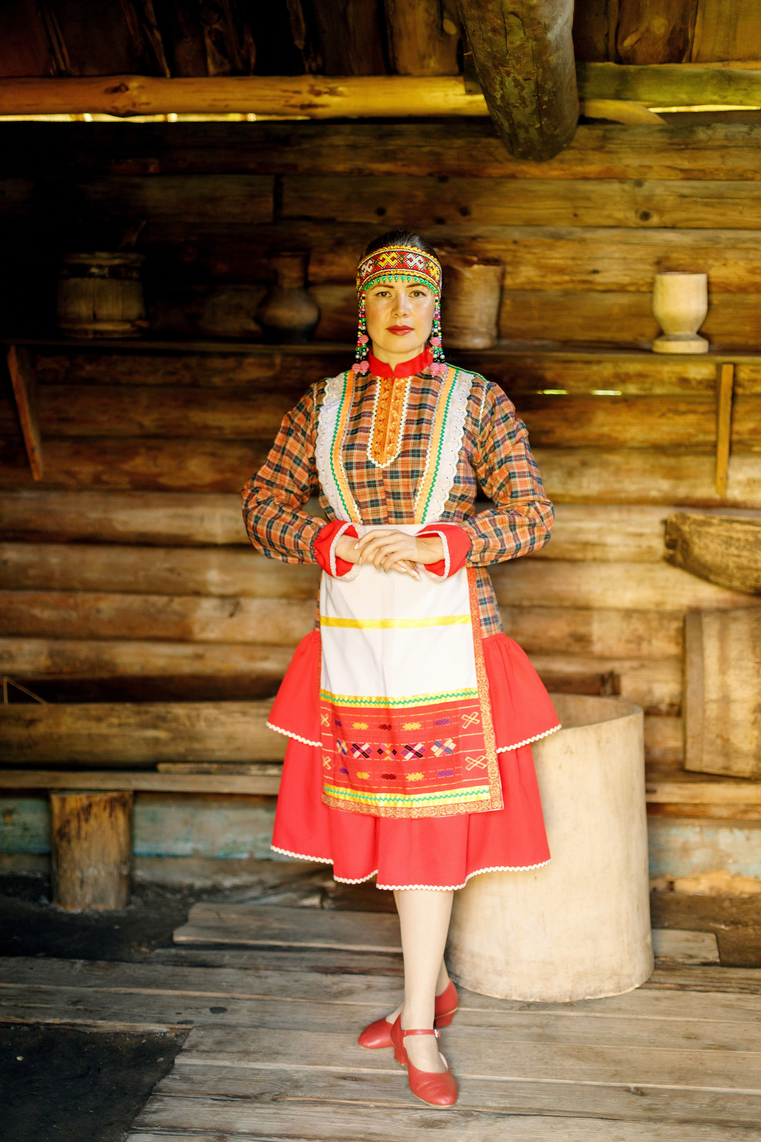 Фотосессия с Екатериной Анисимовой в Ибресинском этнографическом музее. Портретный и репортажный фотограф в Чебоксарах Андриян Чаркин