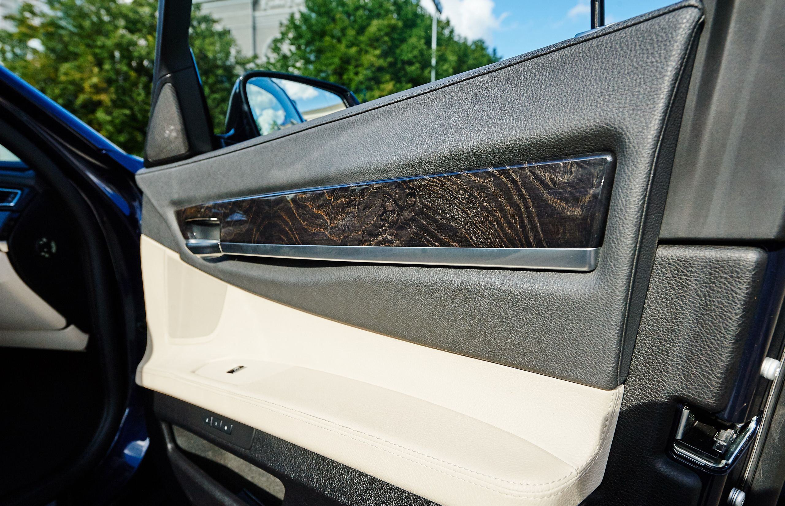 АВТОМОБИЛИ И СПЕЦТЕХНИКА. Www.apowerstudio.com