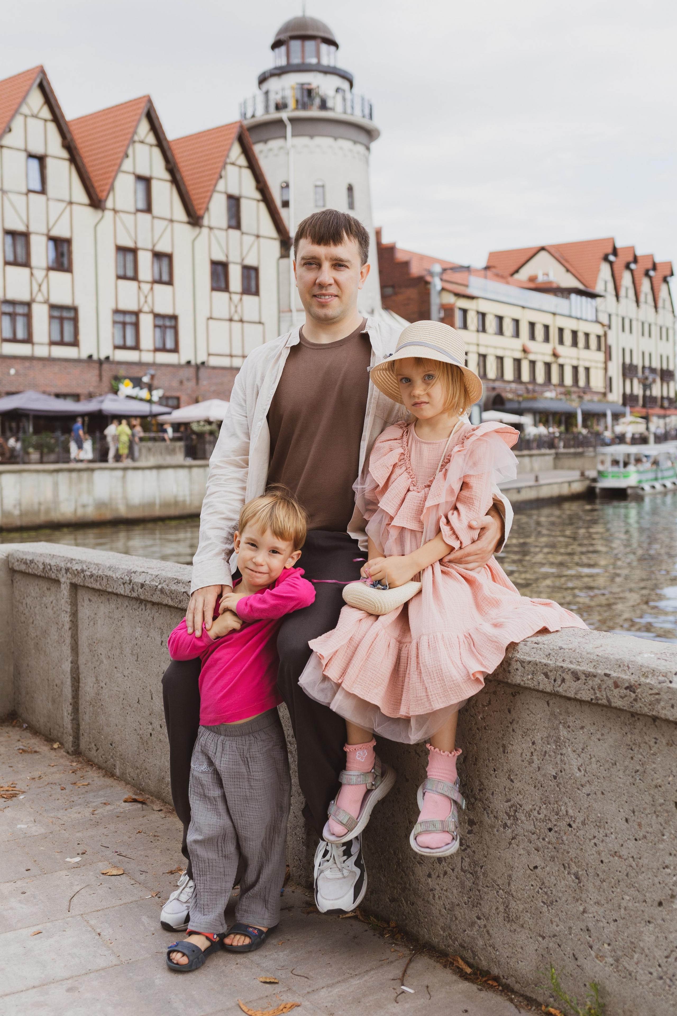 Владислав, Оксана, Милана и Марк