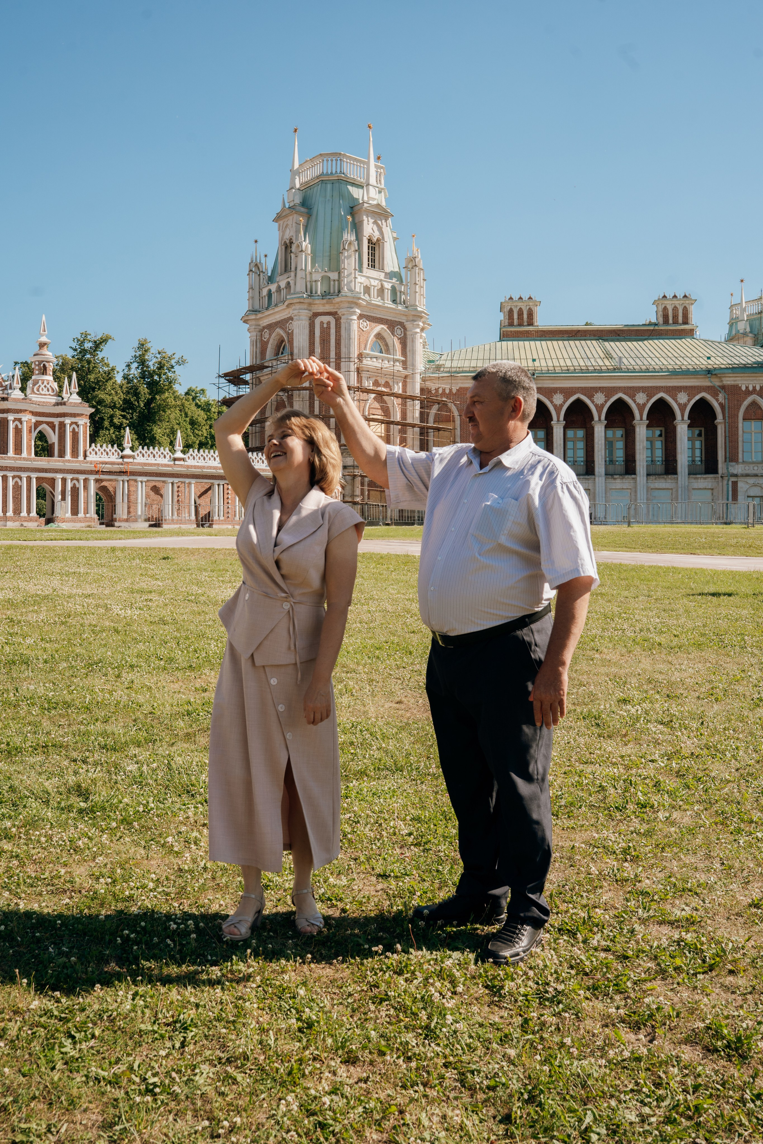 Прогулка в Царицыно. Фотограф/рилсмейкер в Москве и МО. Свадьбы, индивидуальные съемки, лавстори, беременность, мероприятия, бренды