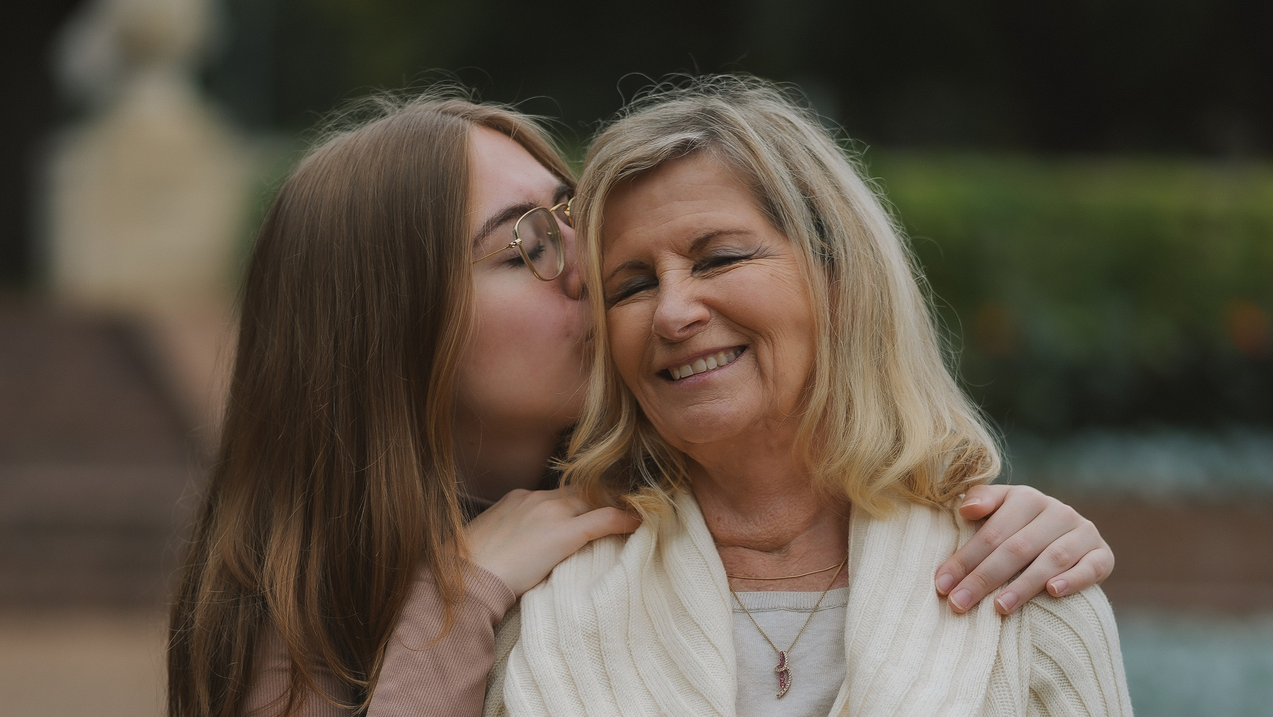 Family photography in Austin, TX | Unposed, playful & full of life | Anny Smirnova