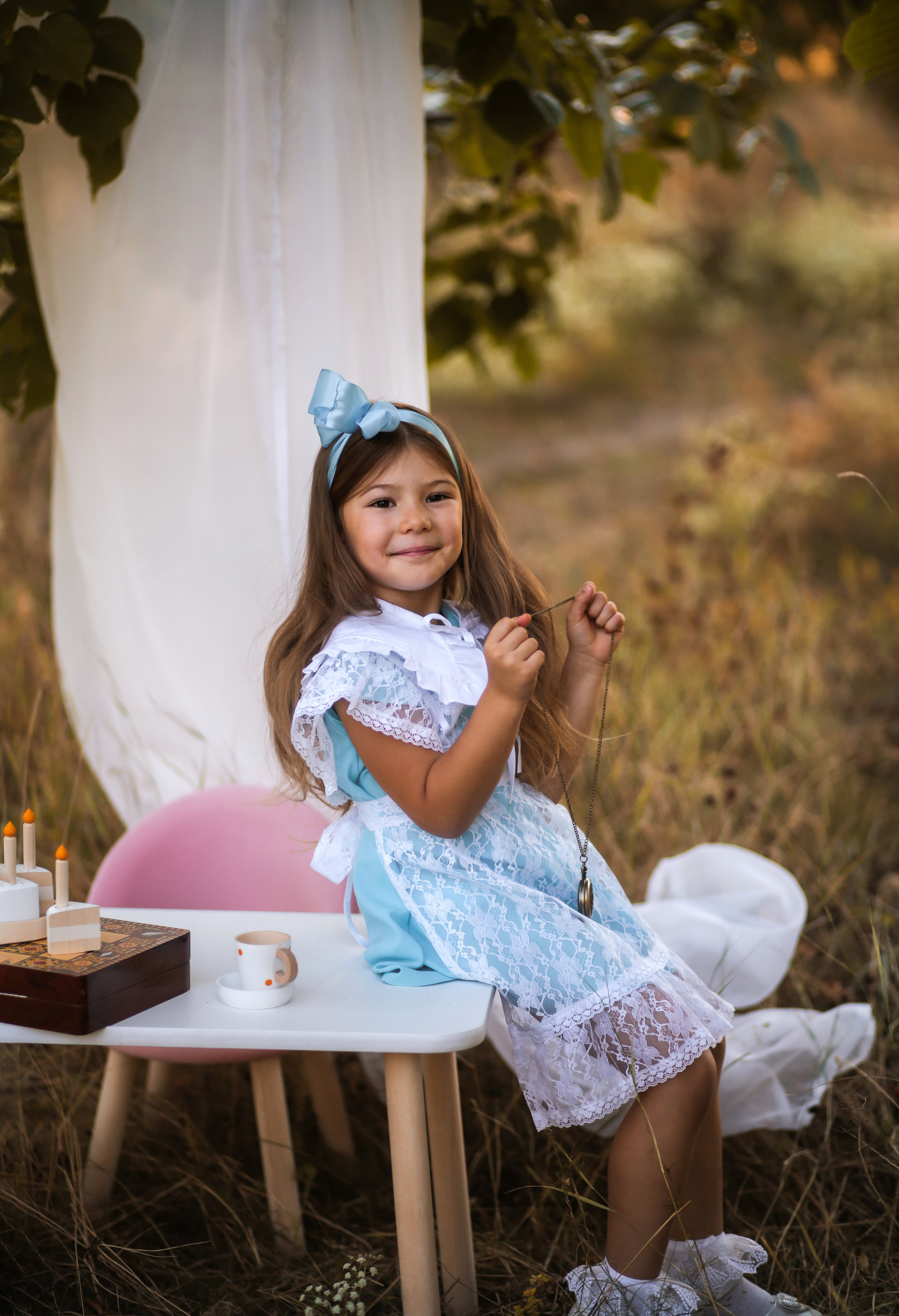 Алиса в стране чудес. Семейный фотограф в городе Саратове — Анна