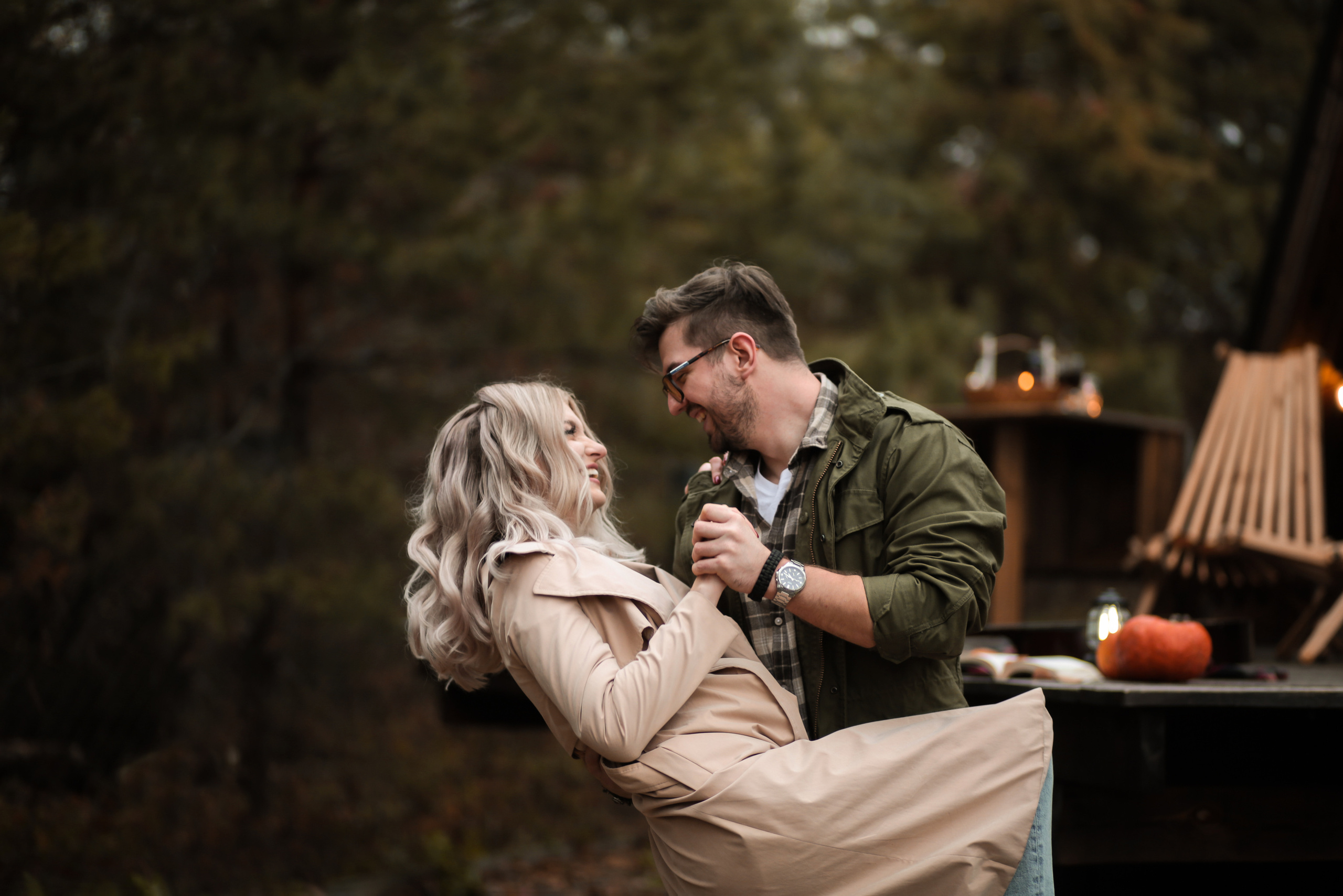 Осенний вечер. Семейный фотограф в городе Саратове — Анна