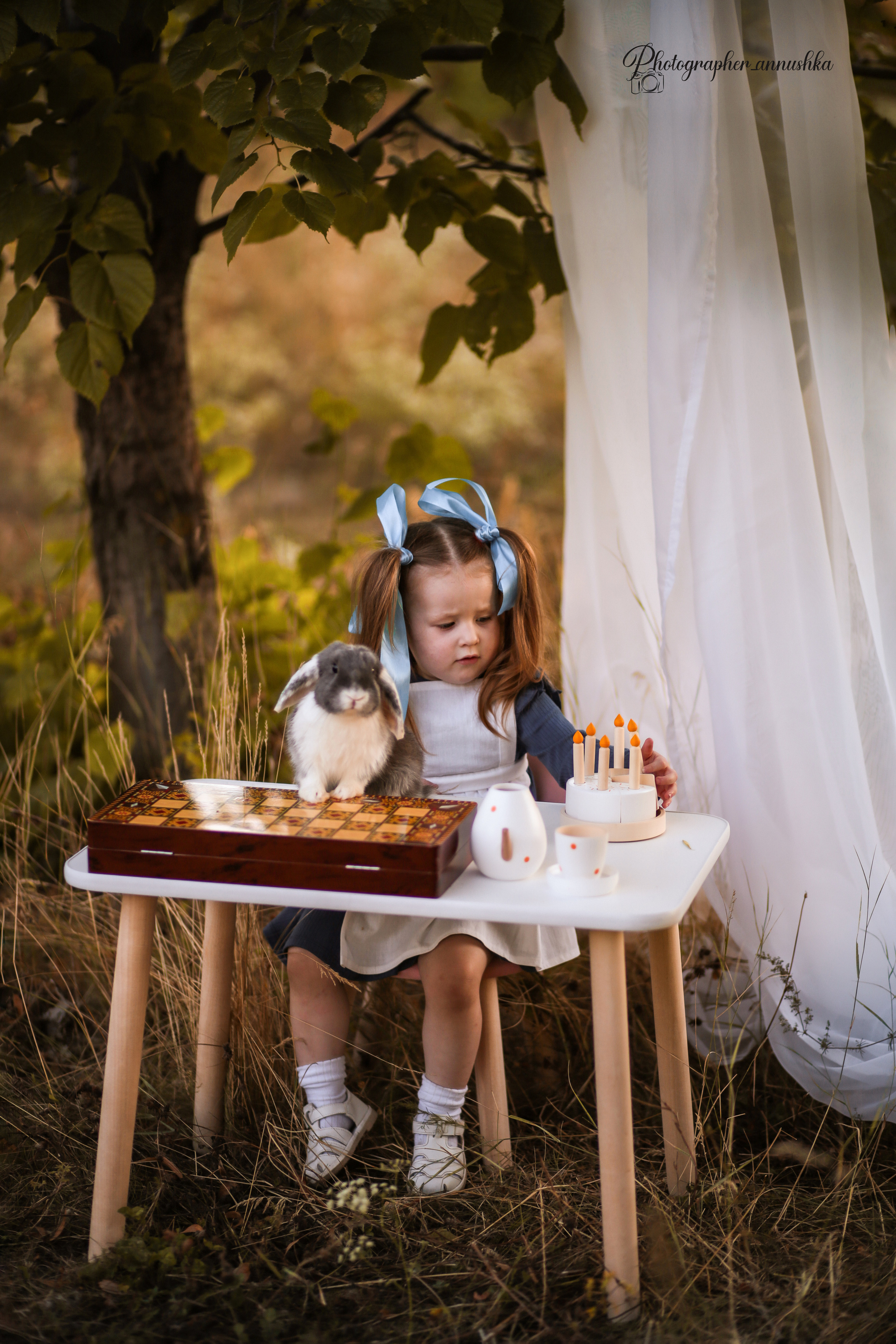 Алиса в стране чудес. Семейный фотограф в городе Саратове — Анна
