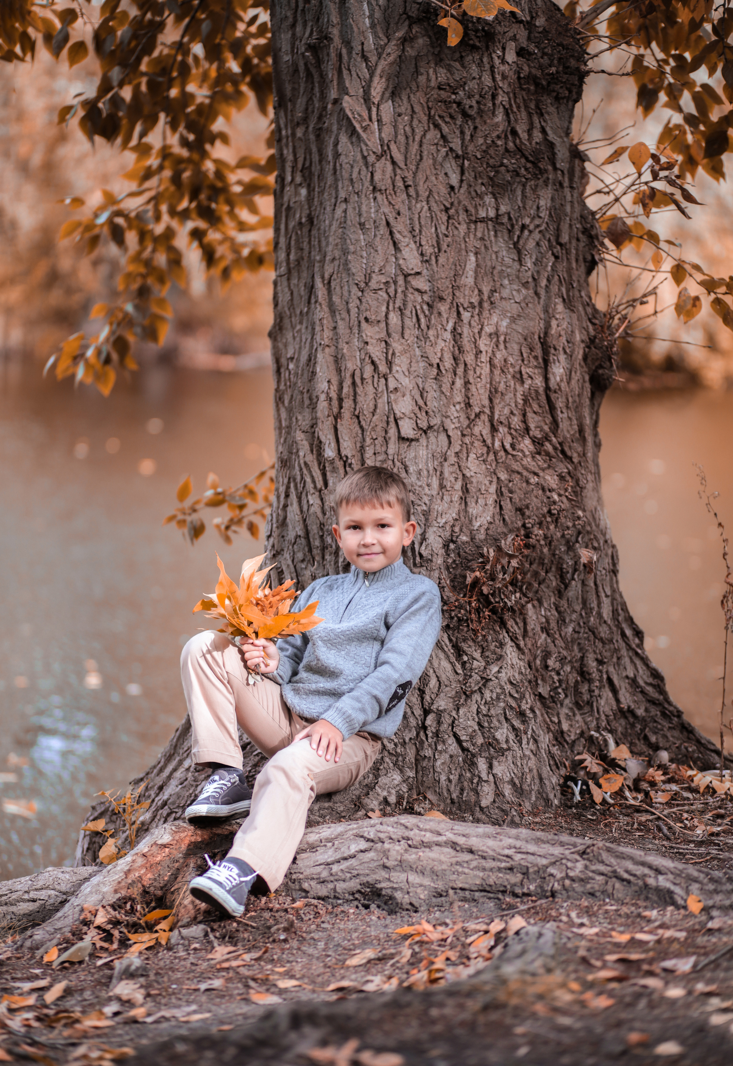 В осеннем парке. Семейный фотограф в городе Саратове — Анна
