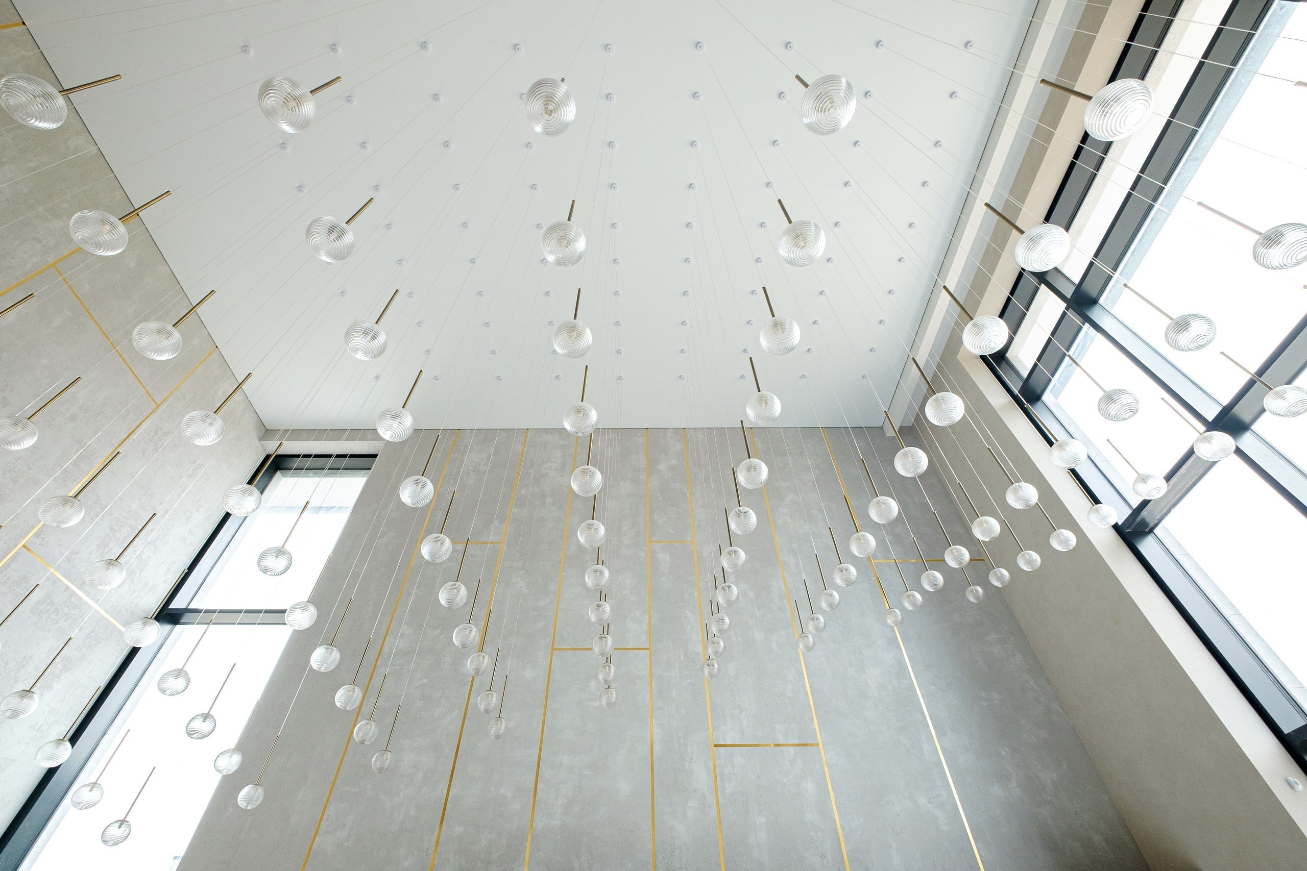 подвесная люстра для большого дома в Рязани