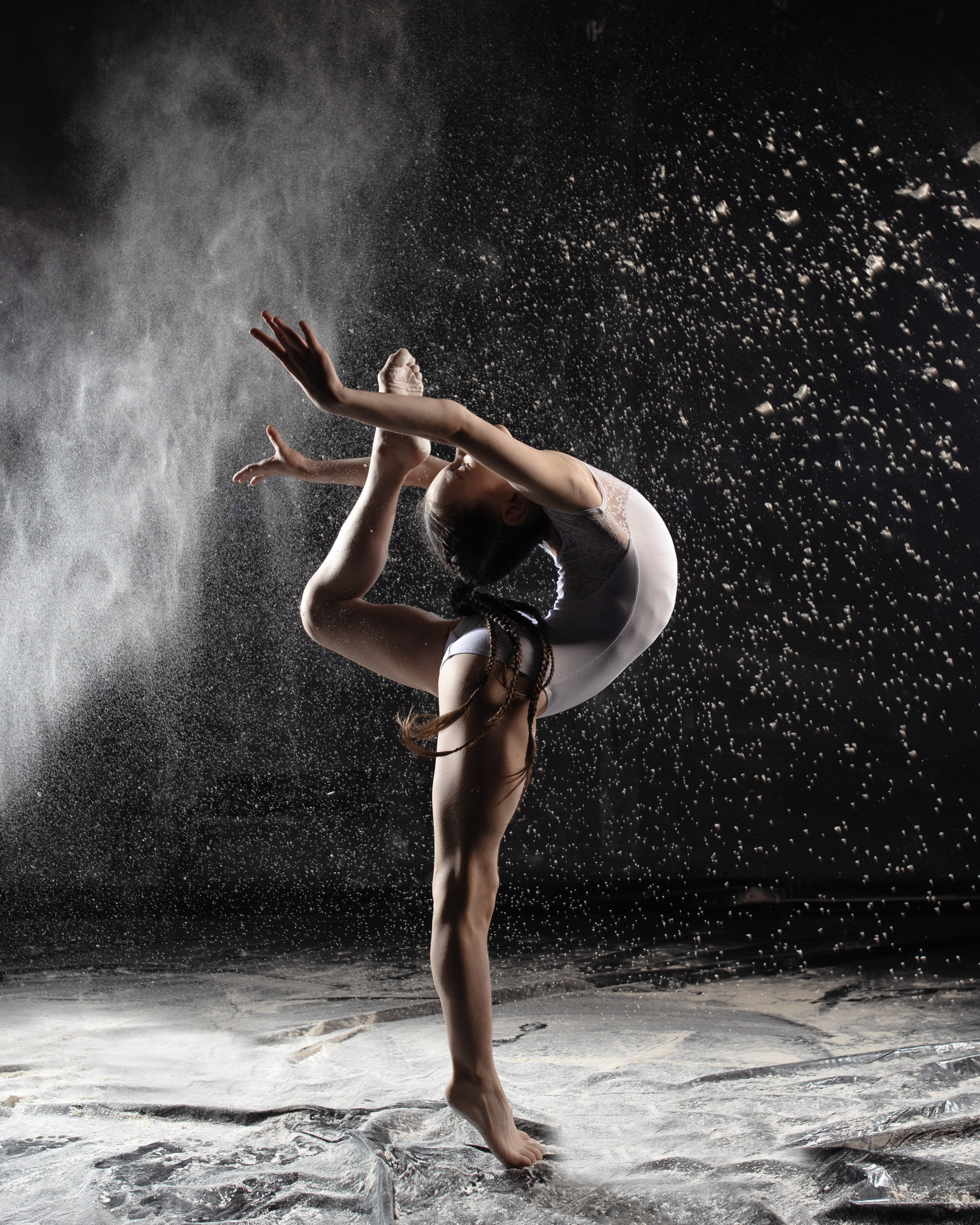 Фотосессия с мукой в Москве. Художественная гимнастика. Спортивный и детский фотограф в Москве, Калининграде