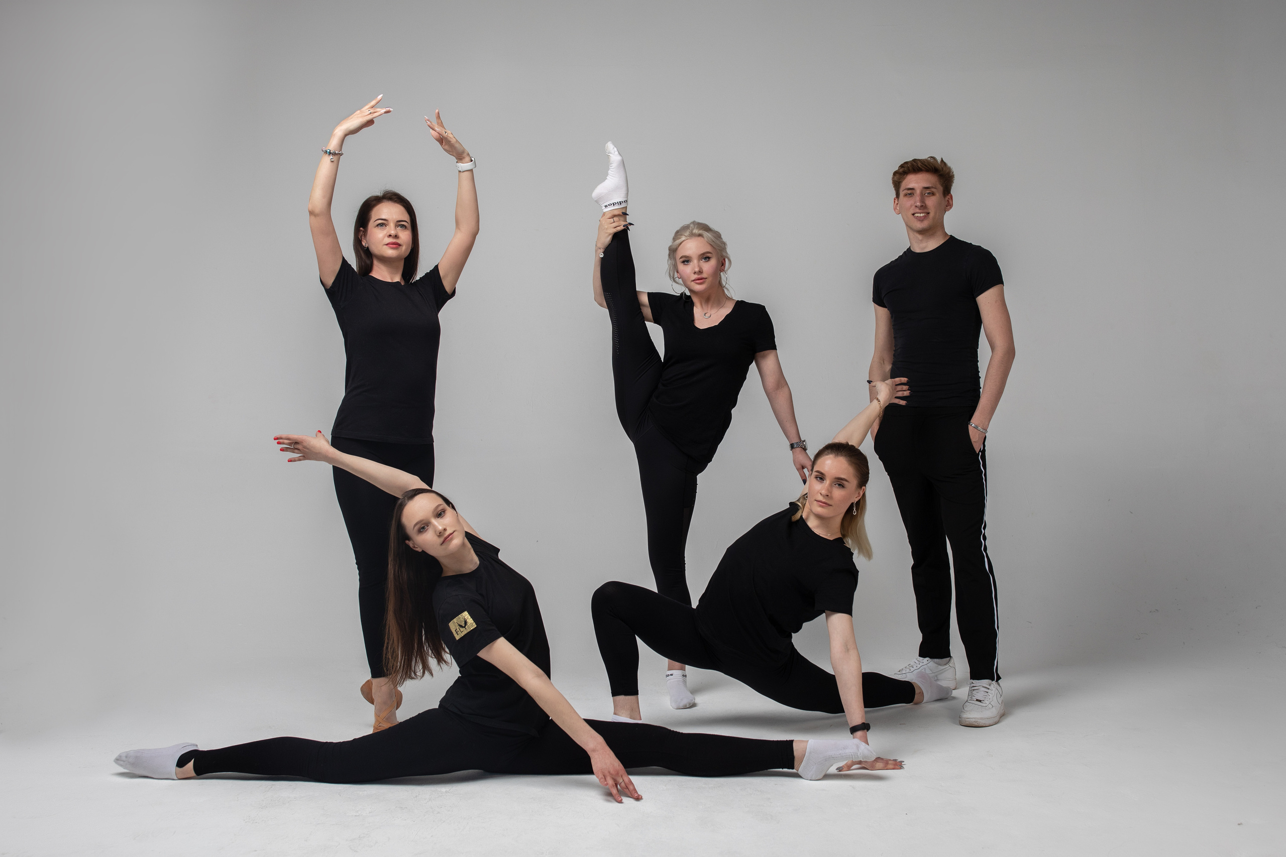 Съемка для спортивной школы художественной гимнастики Prima. Спортивный и детский фотограф в Москве, Калининграде