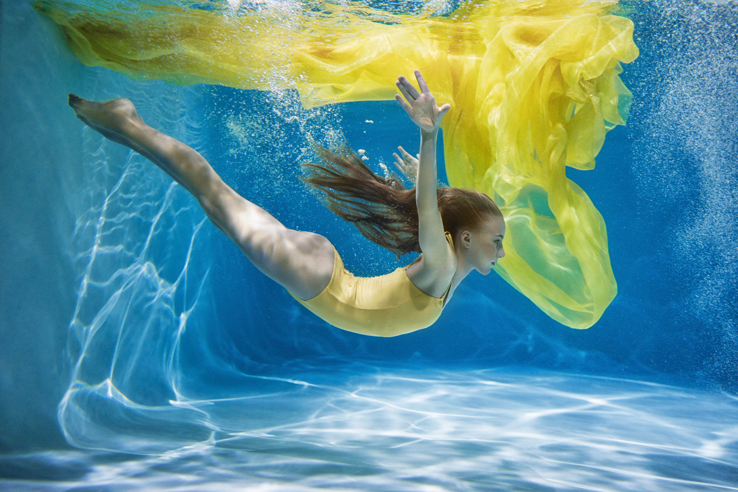 Подводная фотосессия для Николь. Художественная гимнастика. Москва. Спортивный и детский фотограф в Москве, Калининграде