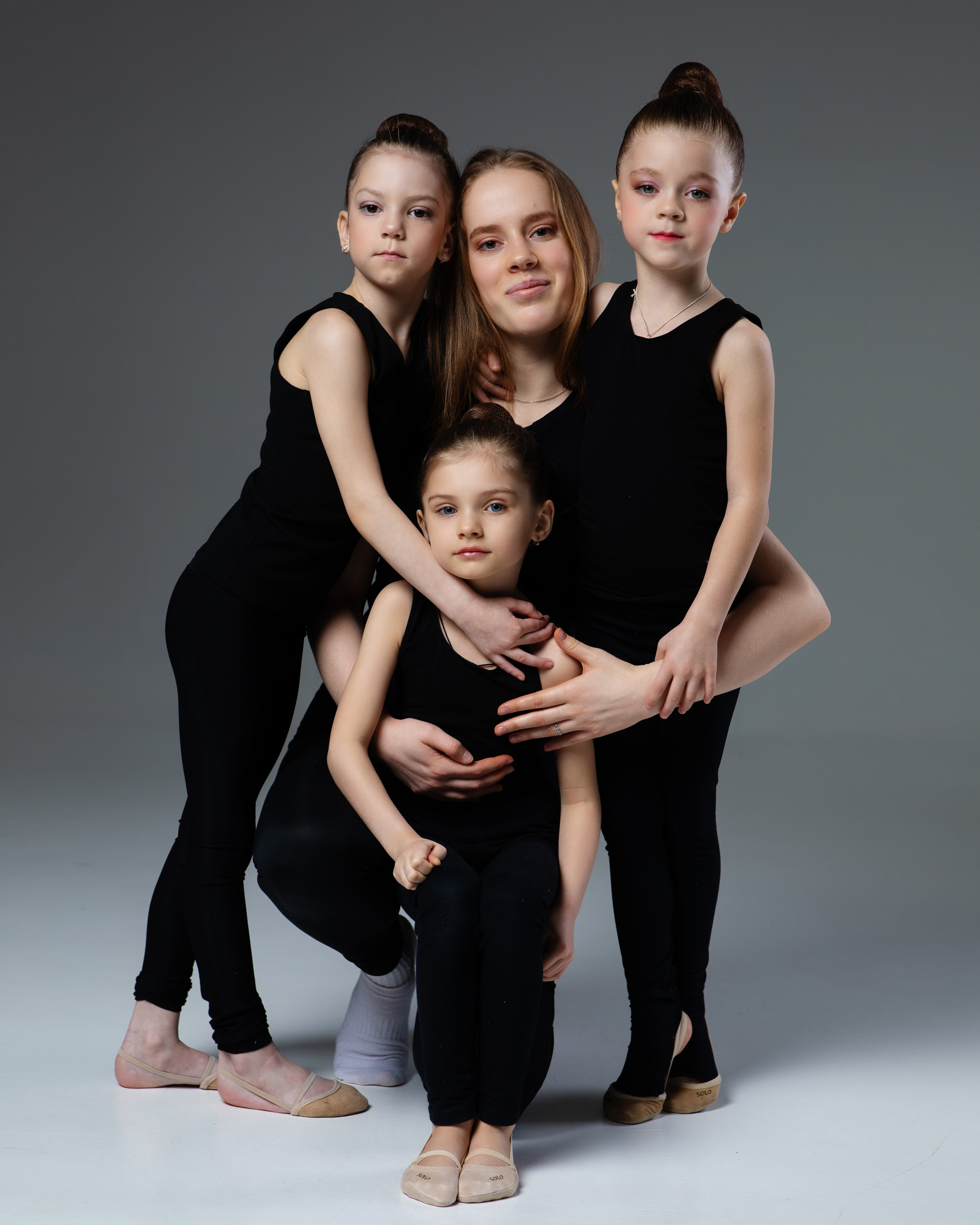 Групповая спортивная фотосессия для Школы Гимнастики Малыгиной. Спортивный и детский фотограф в Москве, Калининграде