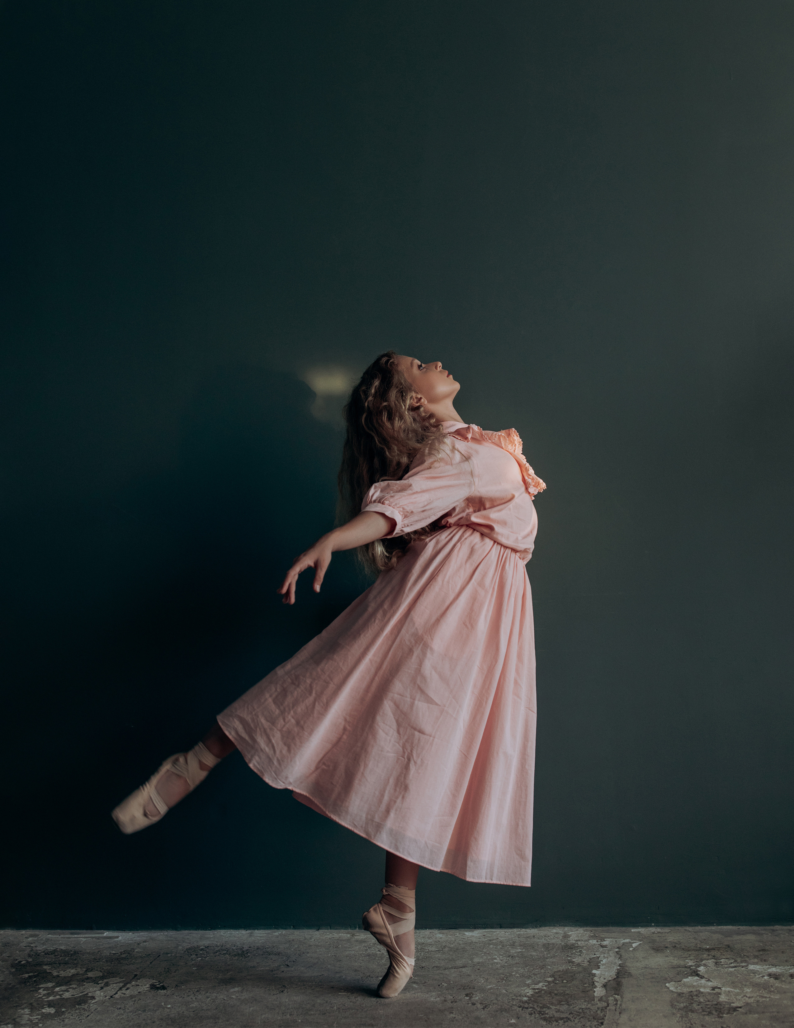 Креативная фотосессия для Танцора Алины Серебряковой. Спортивный и детский фотограф в Москве, Калининграде