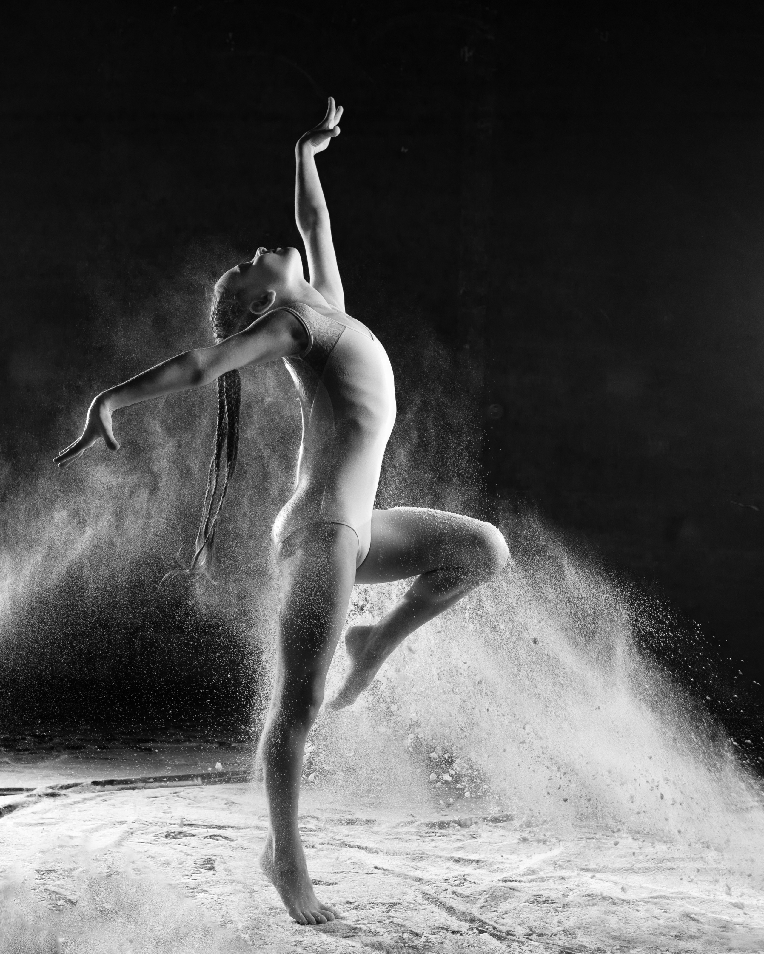 Фотосессия с мукой в Москве. Художественная гимнастика. Спортивный и детский фотограф в Москве, Калининграде