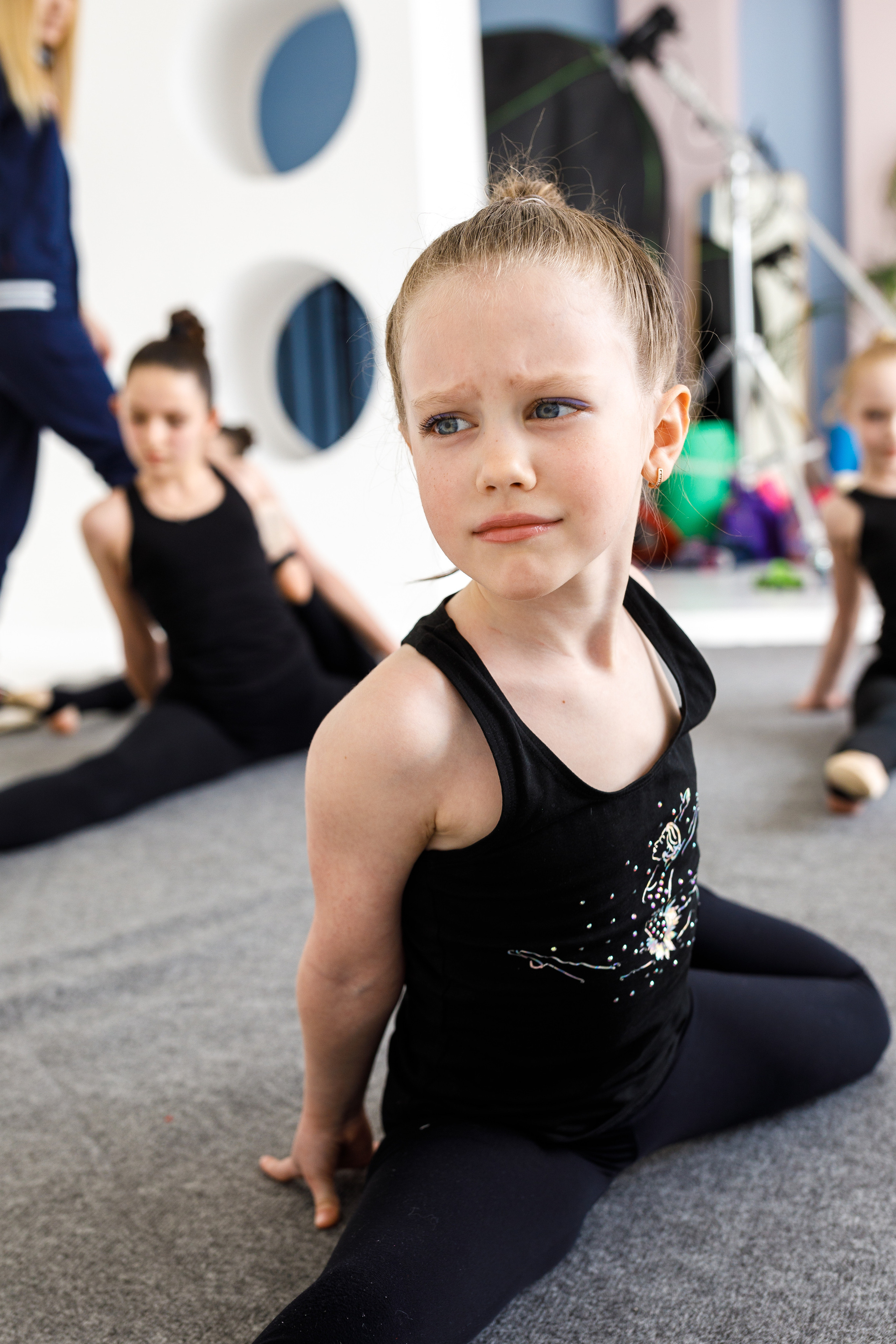 Спортивная групповая фотосессия для клуба гимнастики Victoria. Спортивный и детский фотограф в Москве, Калининграде