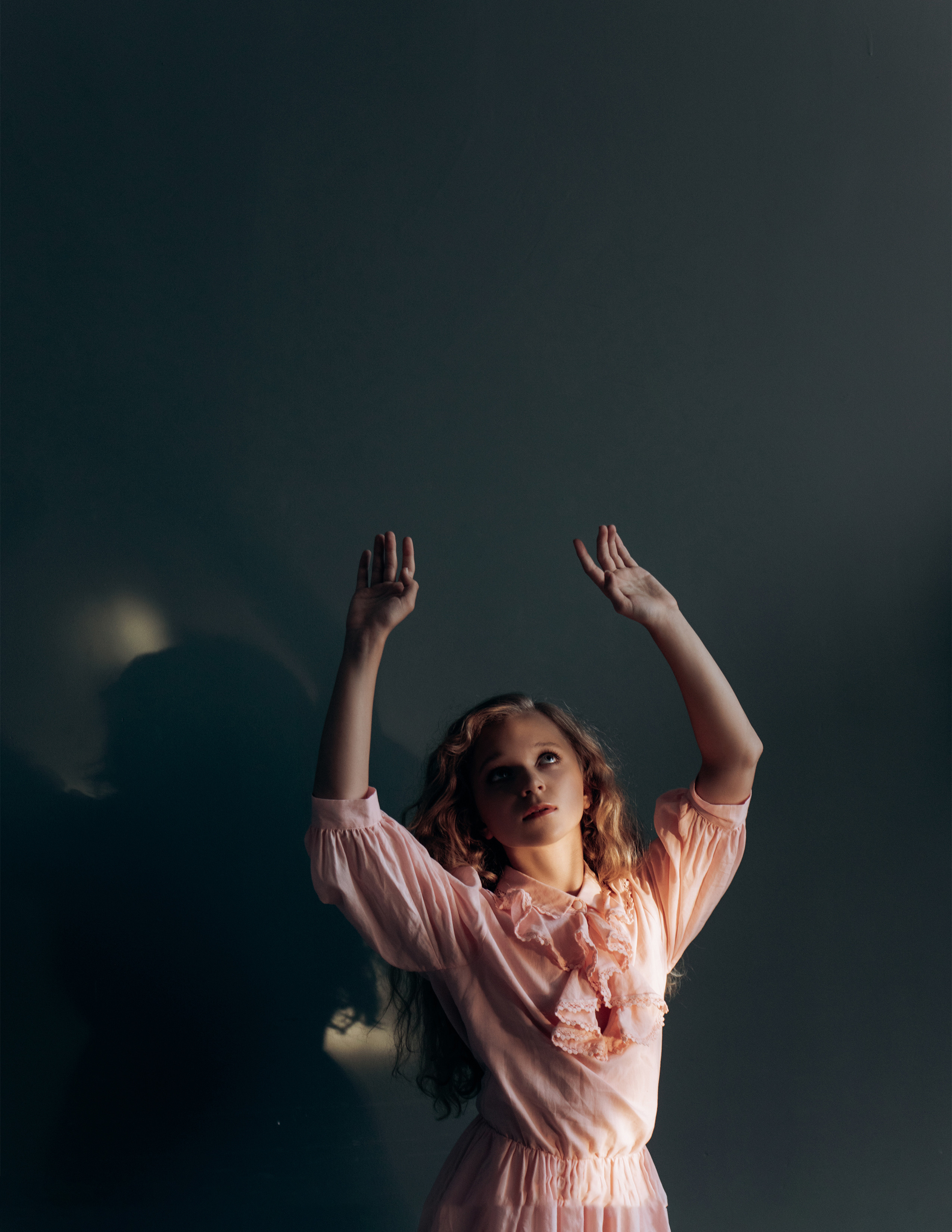 Креативная фотосессия для Танцора Алины Серебряковой. Спортивный и детский фотограф в Москве, Калининграде