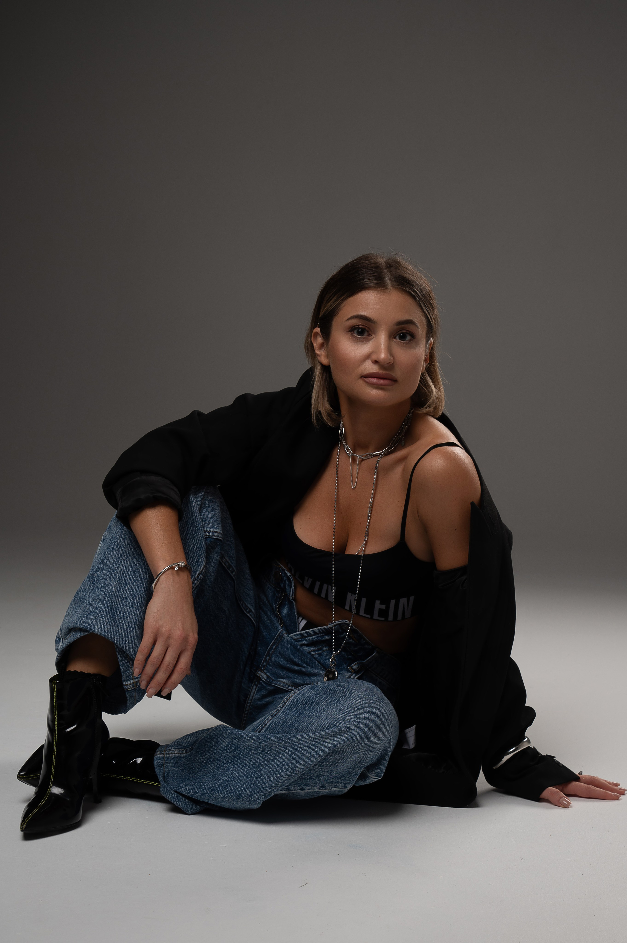 Студийная съемка на циклораме в Питере. Женский фотограф Санкт-Петербург Александра Колий