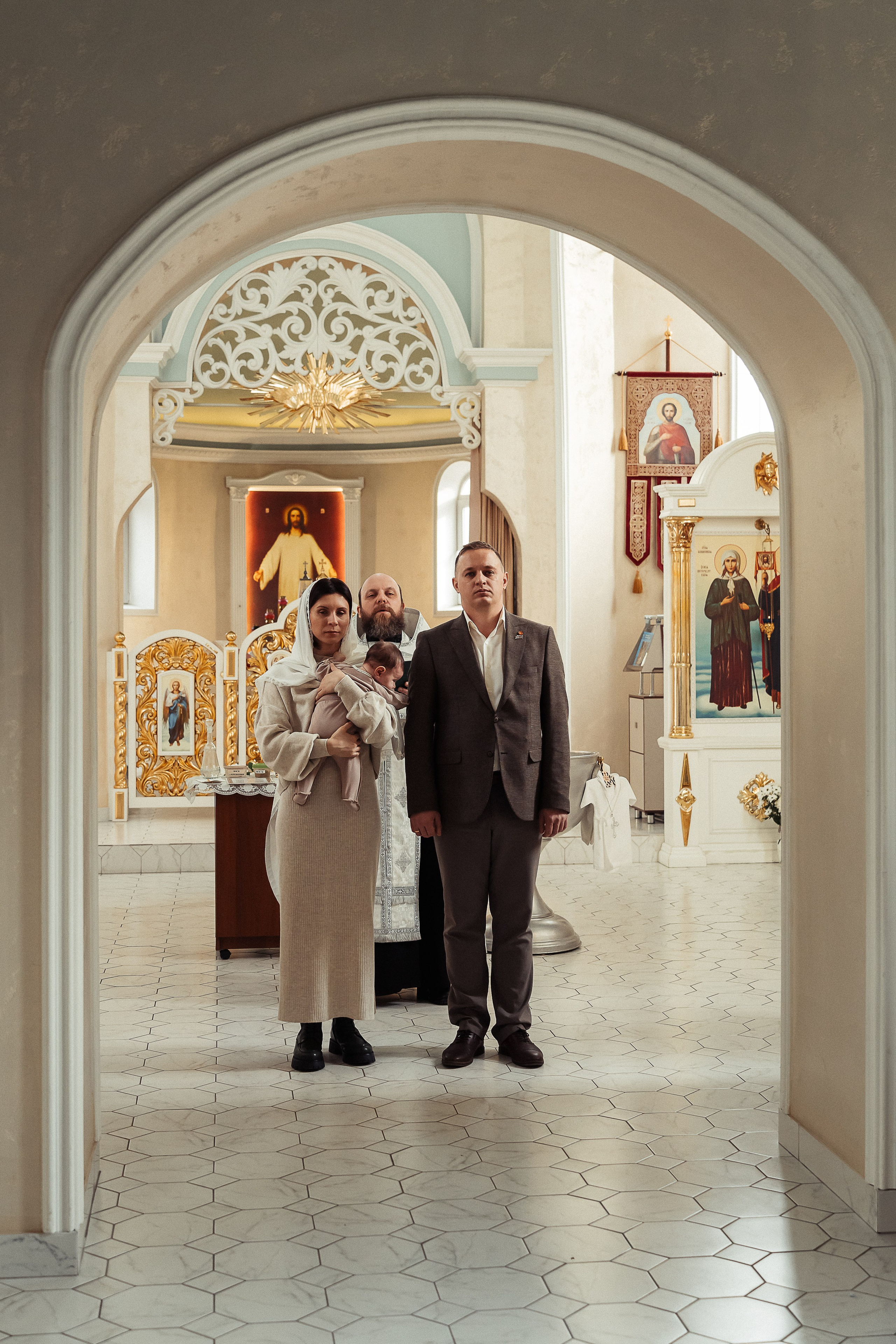 Крещение в храме Ксении Петербургской, г. Воронеж. Фотограф для семей и экспертов в г. Воронеж Ирина Круглова
