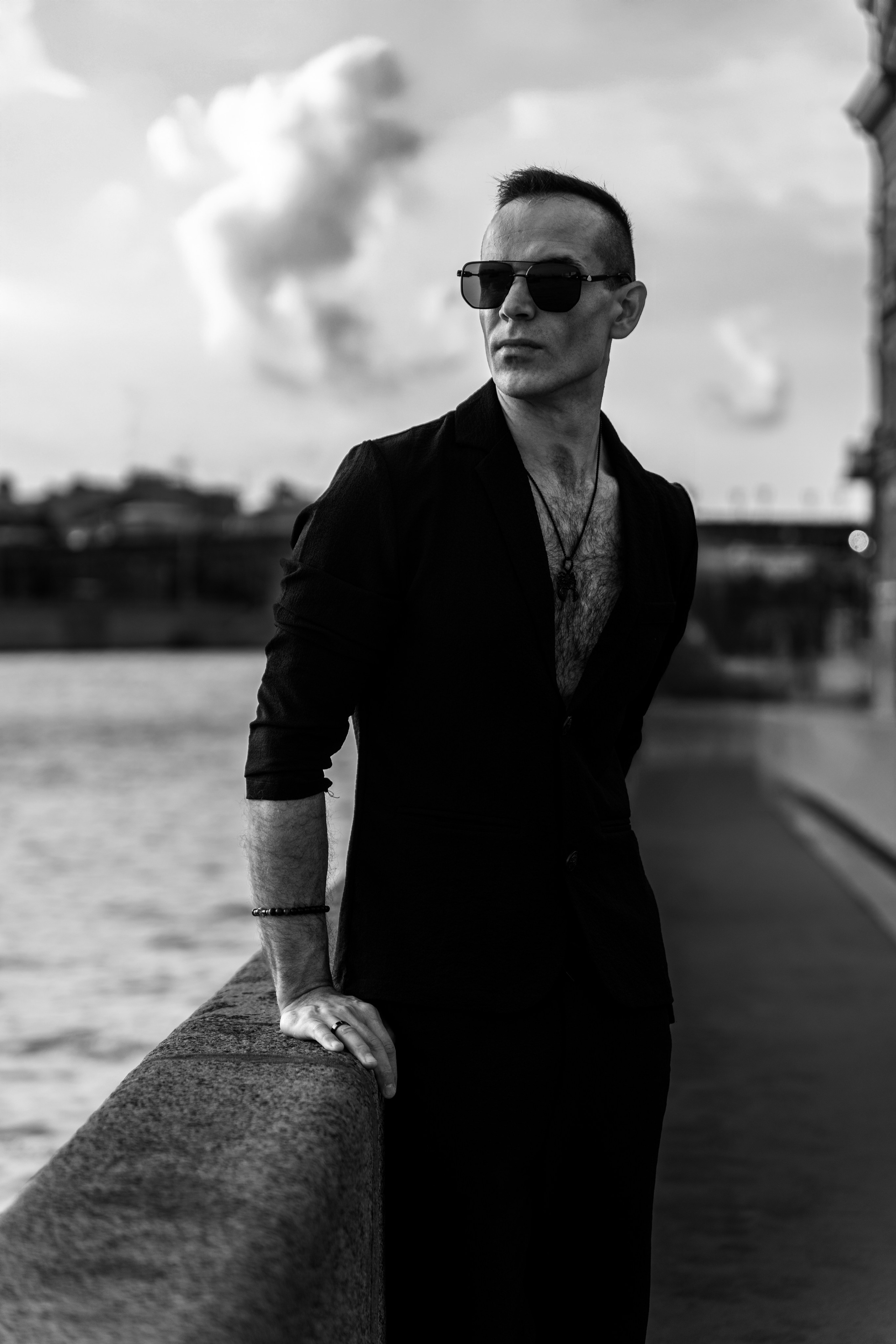 Мужская стрит фотосессия. Портретный фотограф в Москве Фарид Леонов