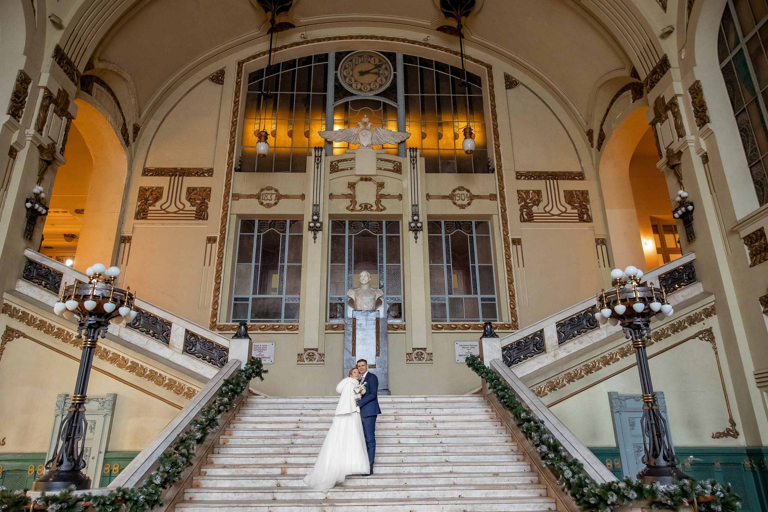 Свадебная фотосессия в Эрмитаже. Свадебный и семейный фотограф Алексей Аверин