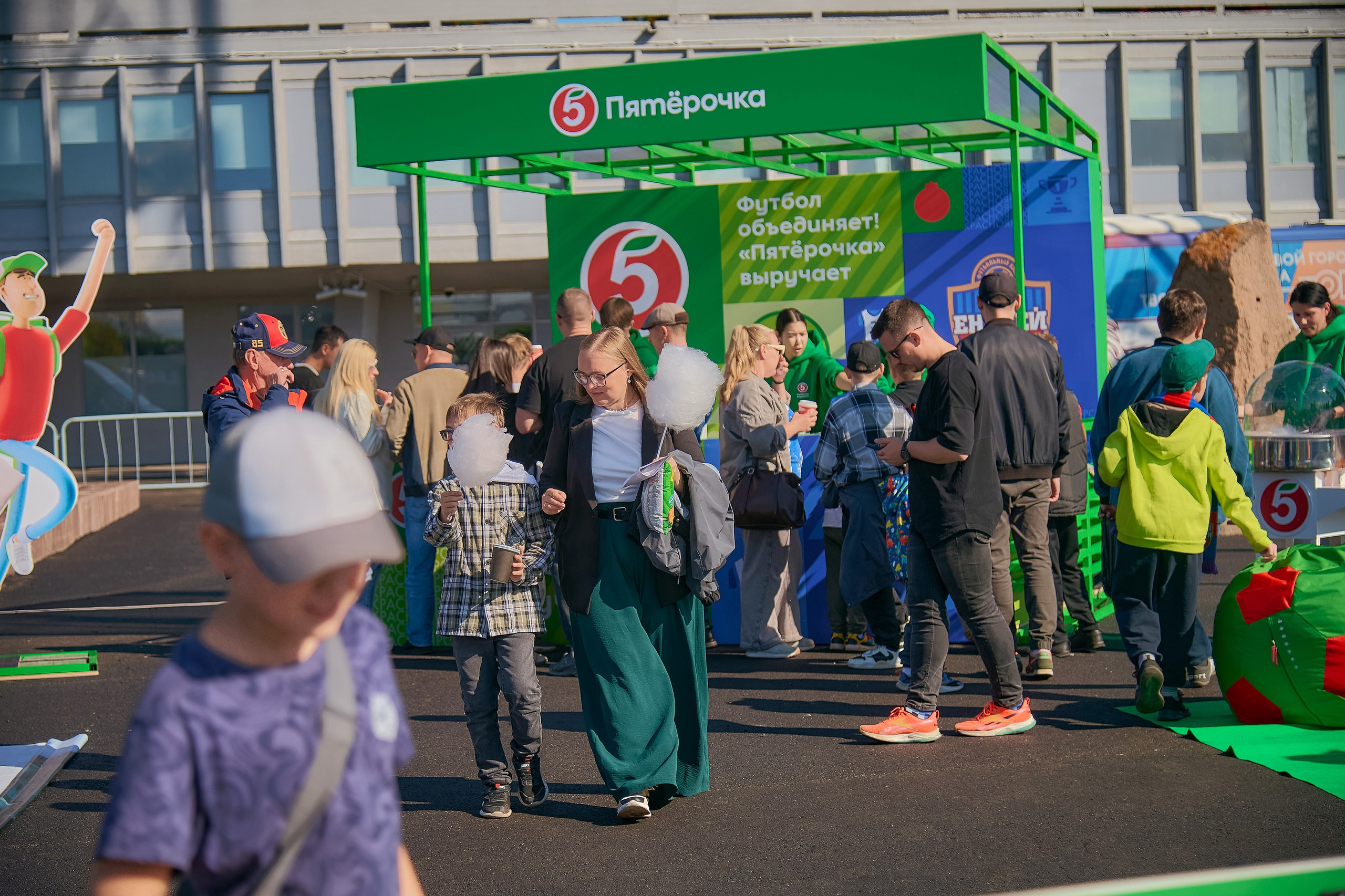 Фестиваль от супермаркета «Пятёрочка». Фотограф Яковлев Роман — Красноярск