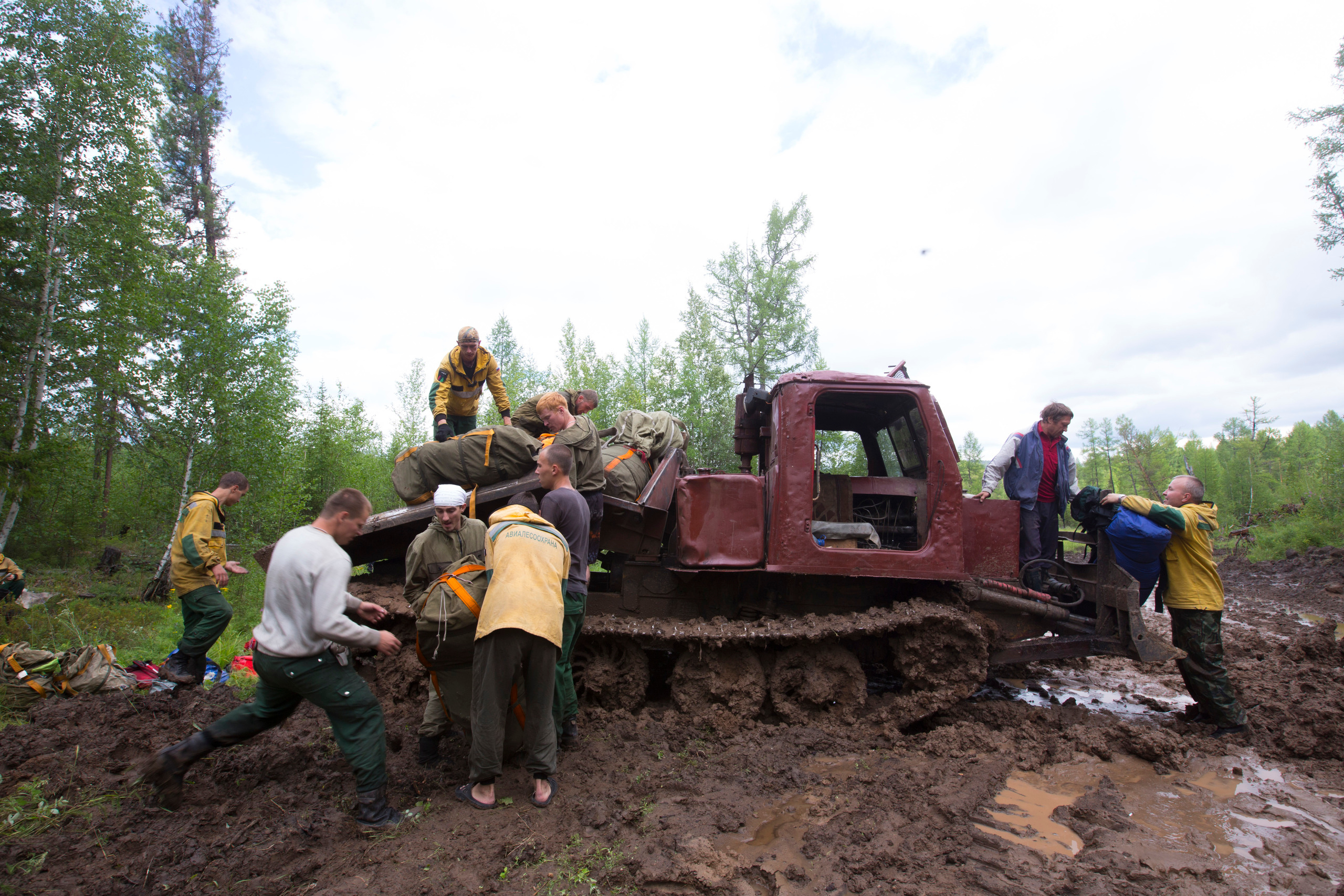 Пожары. Работа Авиалесоохраны. Фотограф Анна Барне