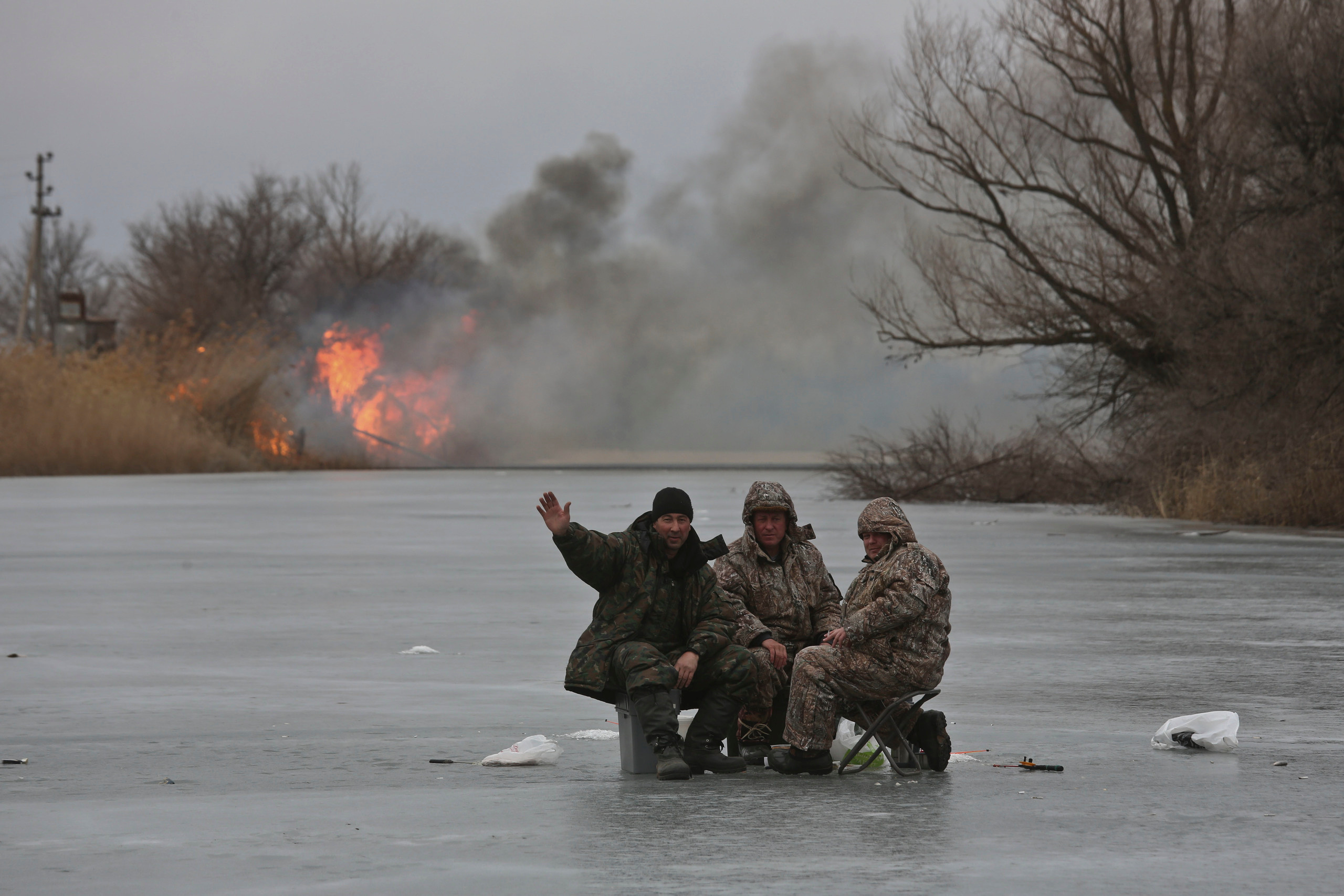 Пожары. Работа добровольцев. Фотограф Анна Барне