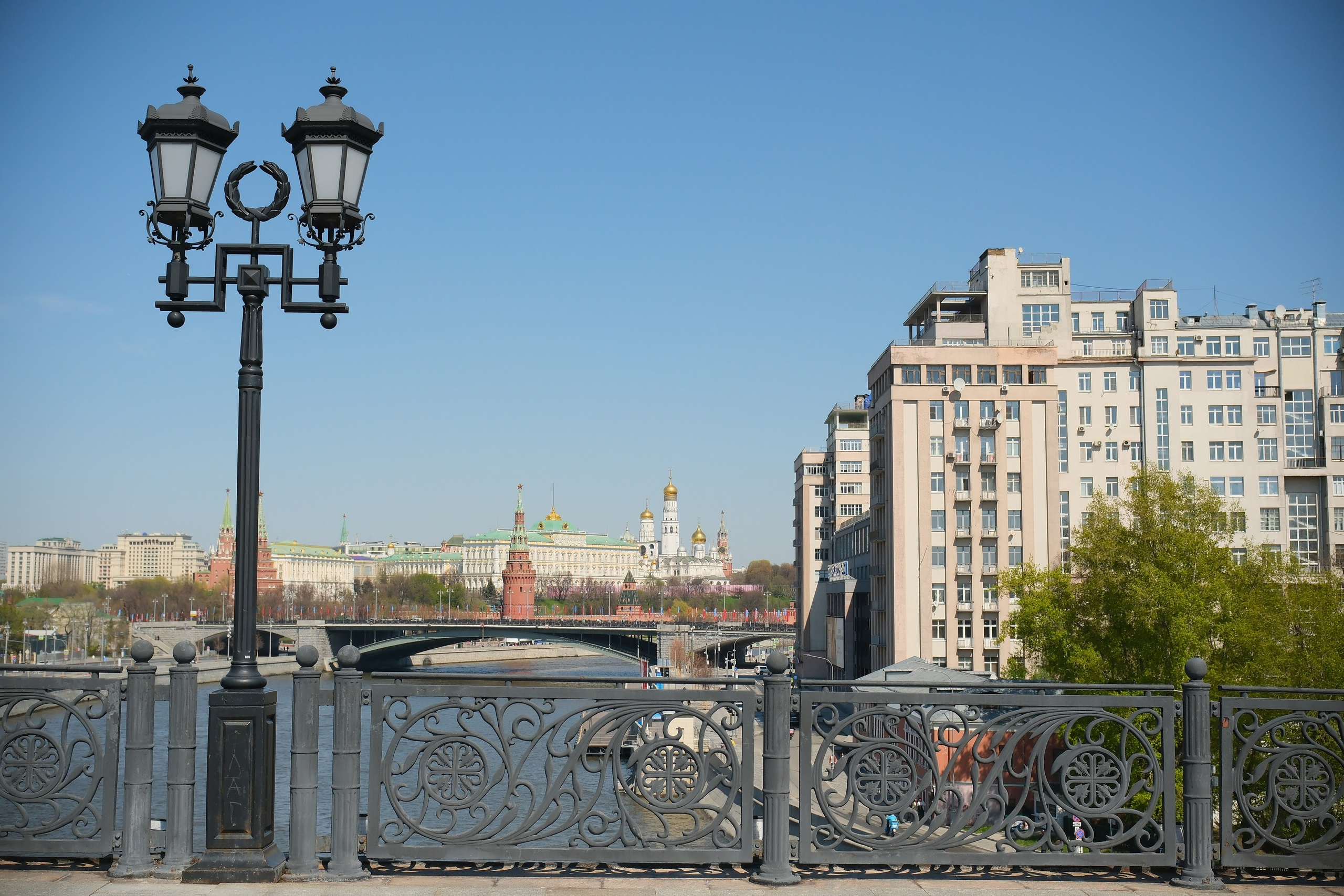 Улица, люди, жизнь…