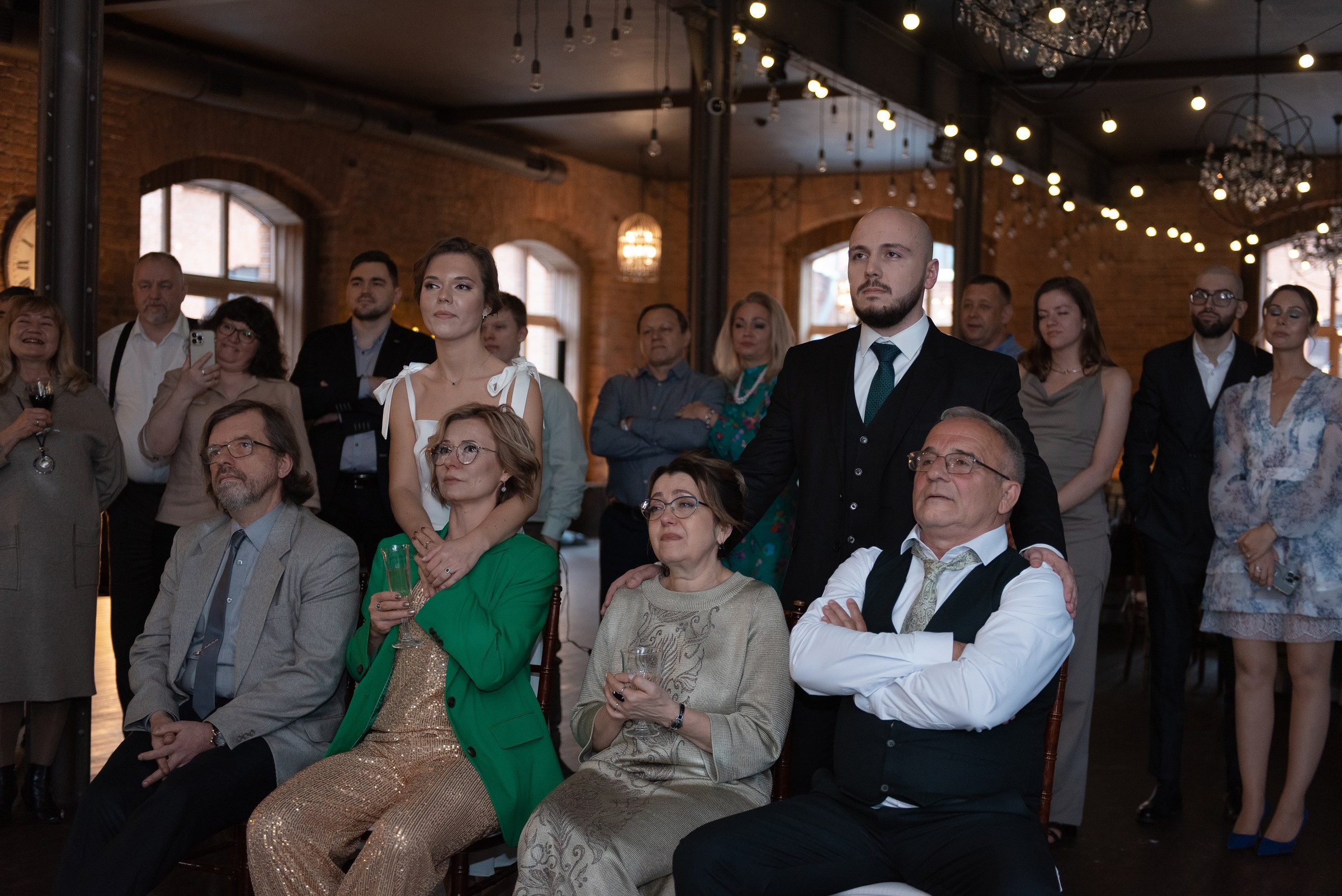 свадебный банкет в весеннем лофте