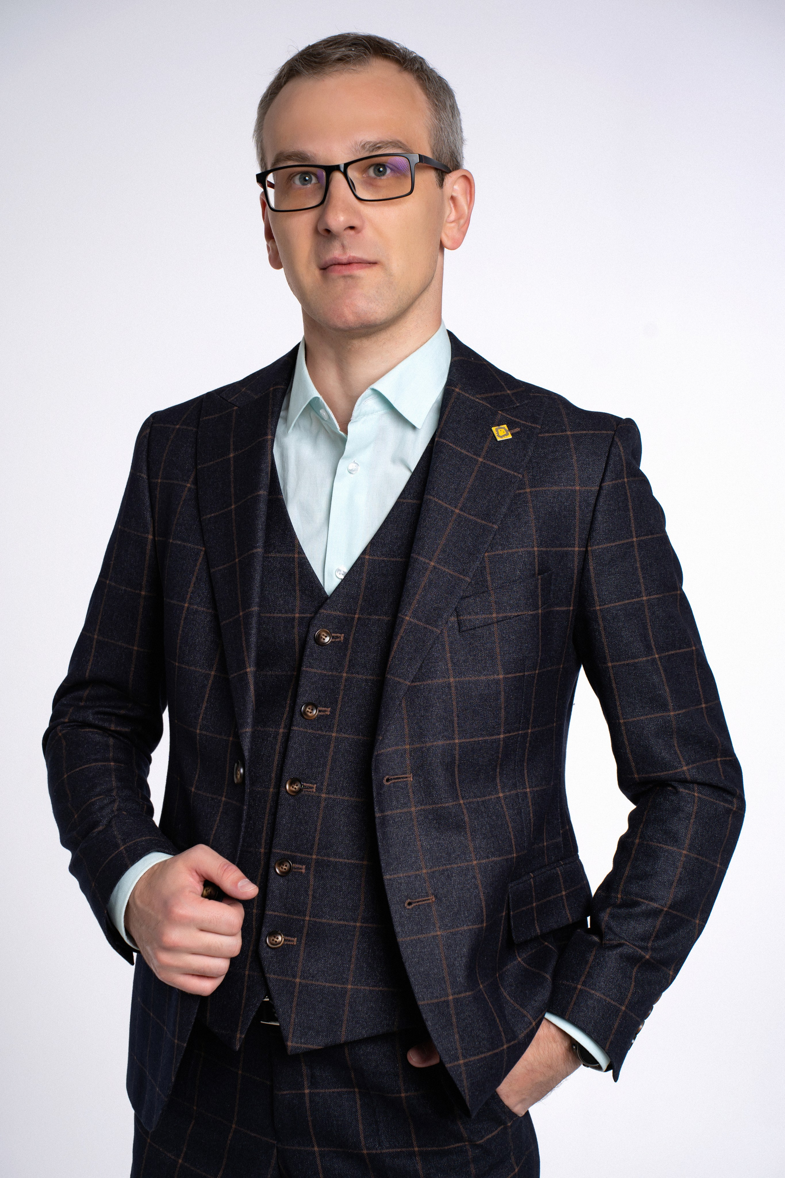 Деловые Портреты женщин и мужчин. Студийный и Рекламный Фотограф в Екатеринбурге Сергей Минин