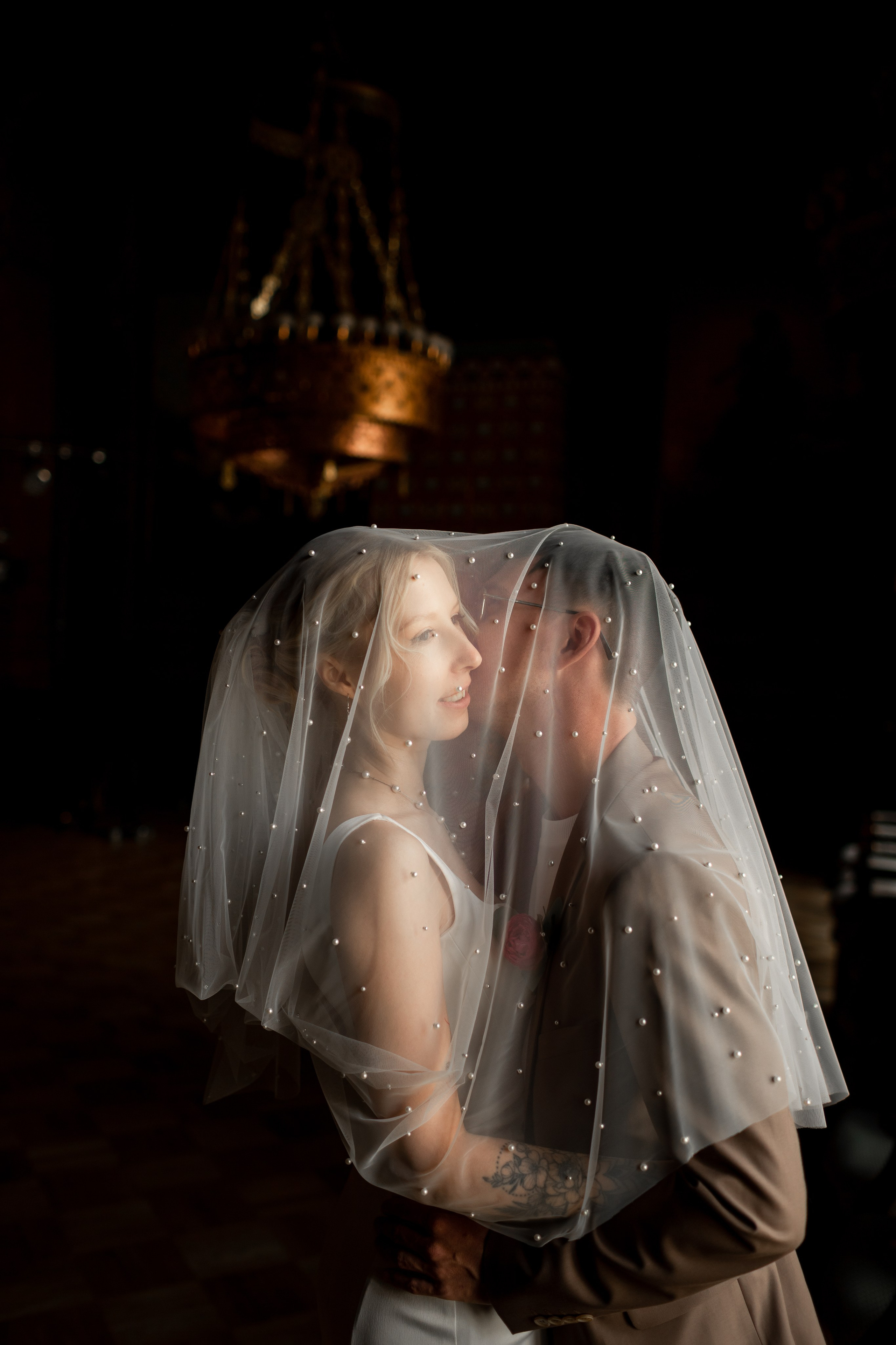 Свадебная фотосессия во дворцах Петербурга. Свадебный фотограф Кирилл Белый