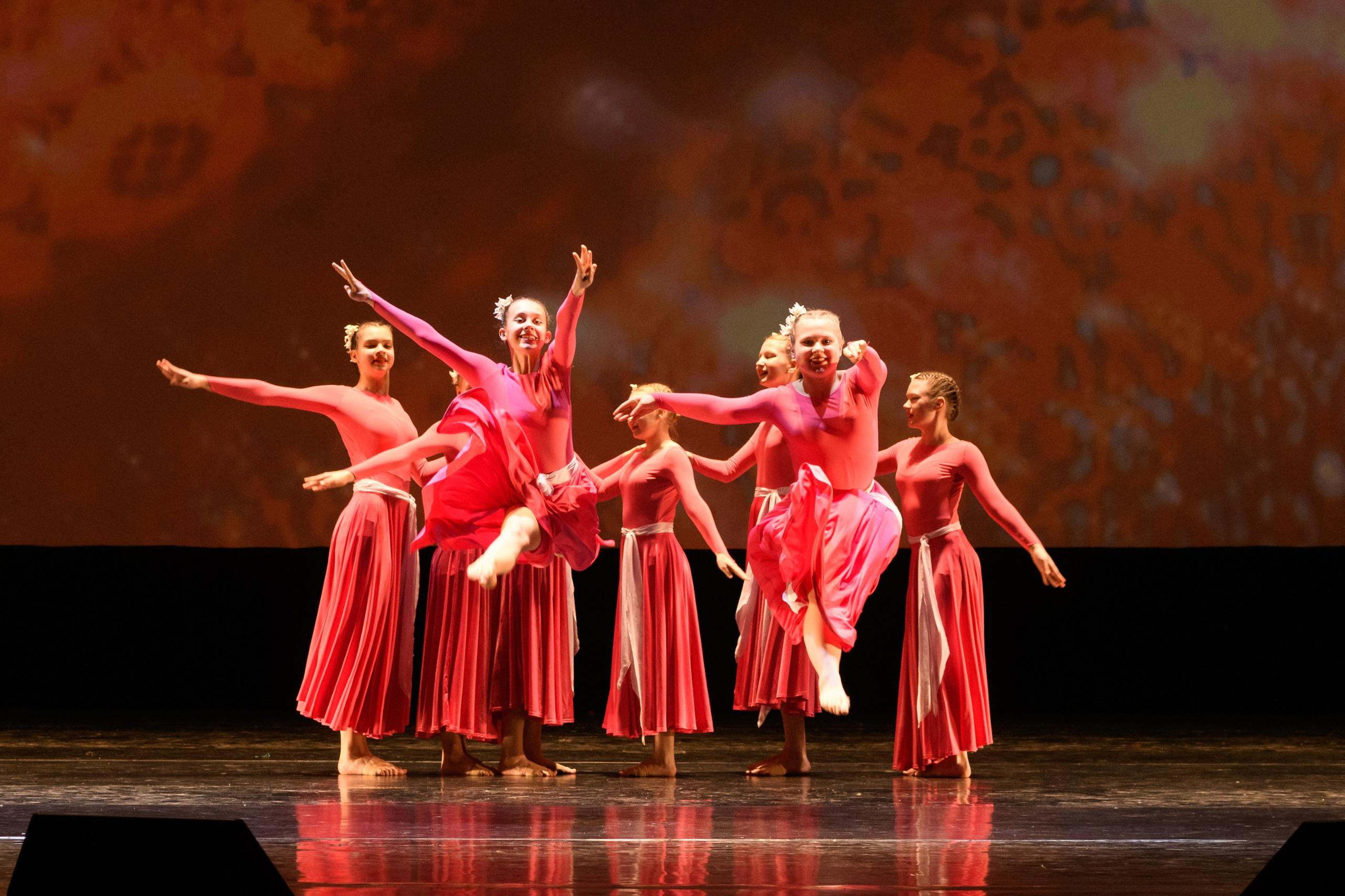 23 апреля, часть 2, БКЗ Октябрьский, г. Санкт-Петербург. Золотое яблочко