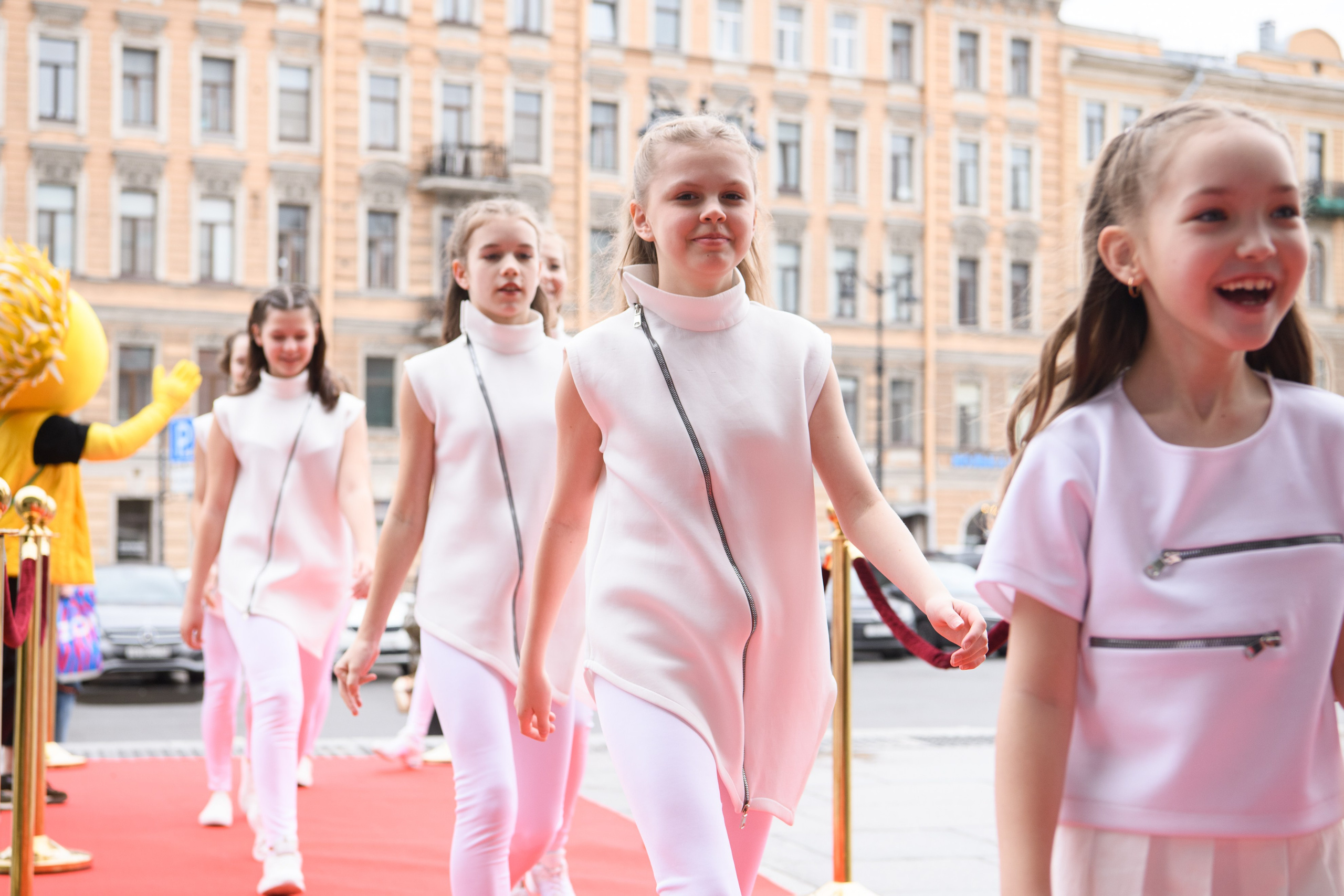 23 апреля, часть 1, БКЗ Октябрьский, г. Санкт-Петербург. Золотое яблочко