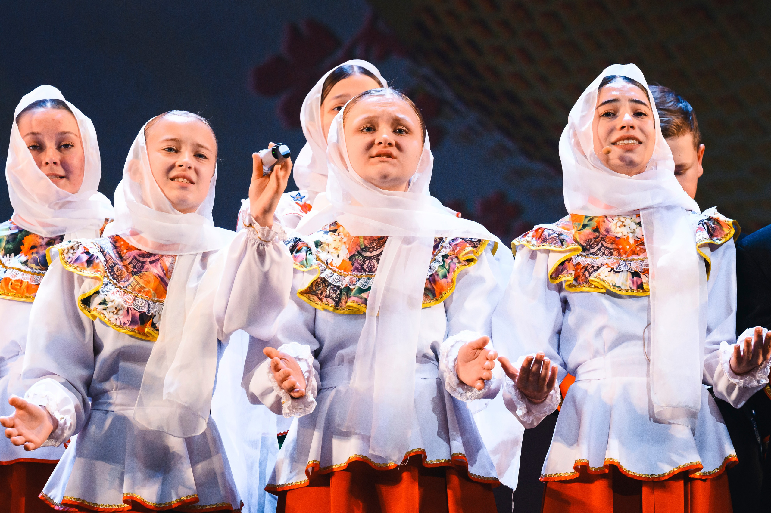 23 апреля, часть 1, БКЗ Октябрьский, г. Санкт-Петербург. Золотое яблочко