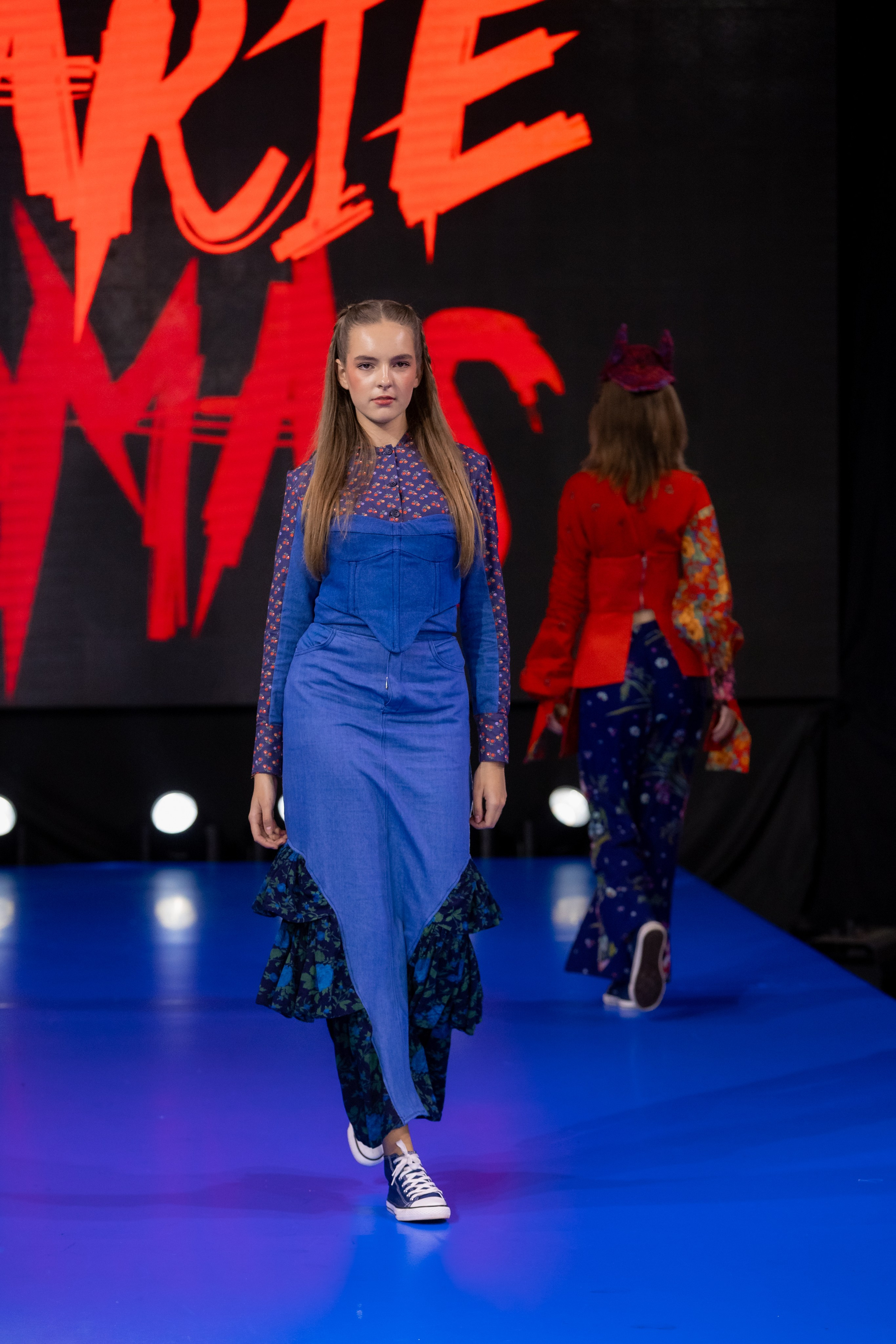 Подиум Volga Fashion Show 2025 в Ростове-на-Дону. Фотограф в Ростов-на-Дону Виктория Савчук