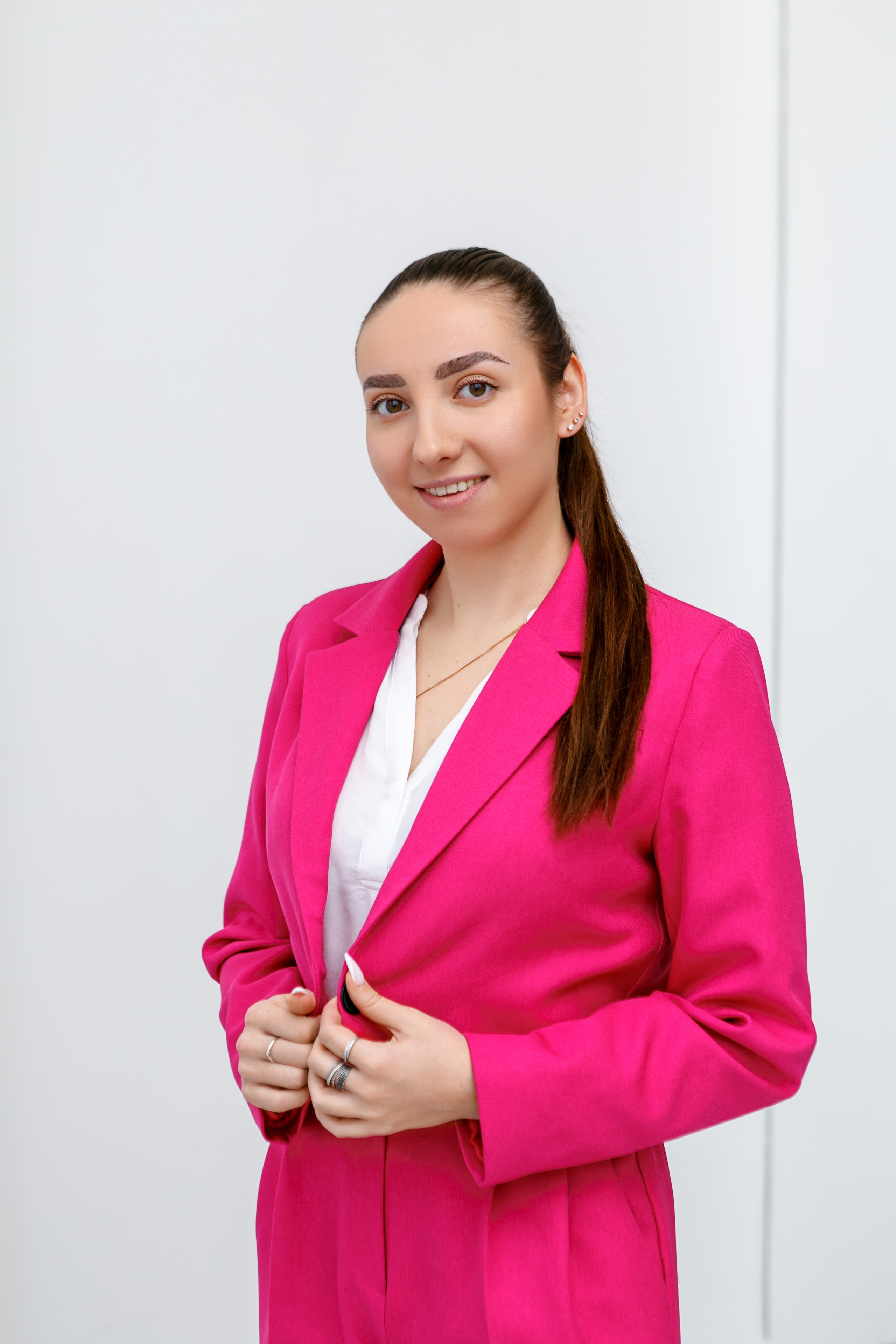 Корпорация LiVest. Контент фотограф, съемка для маркетплейсов, фуд съемка и репортажи в Новосибирске Ралия Галеева