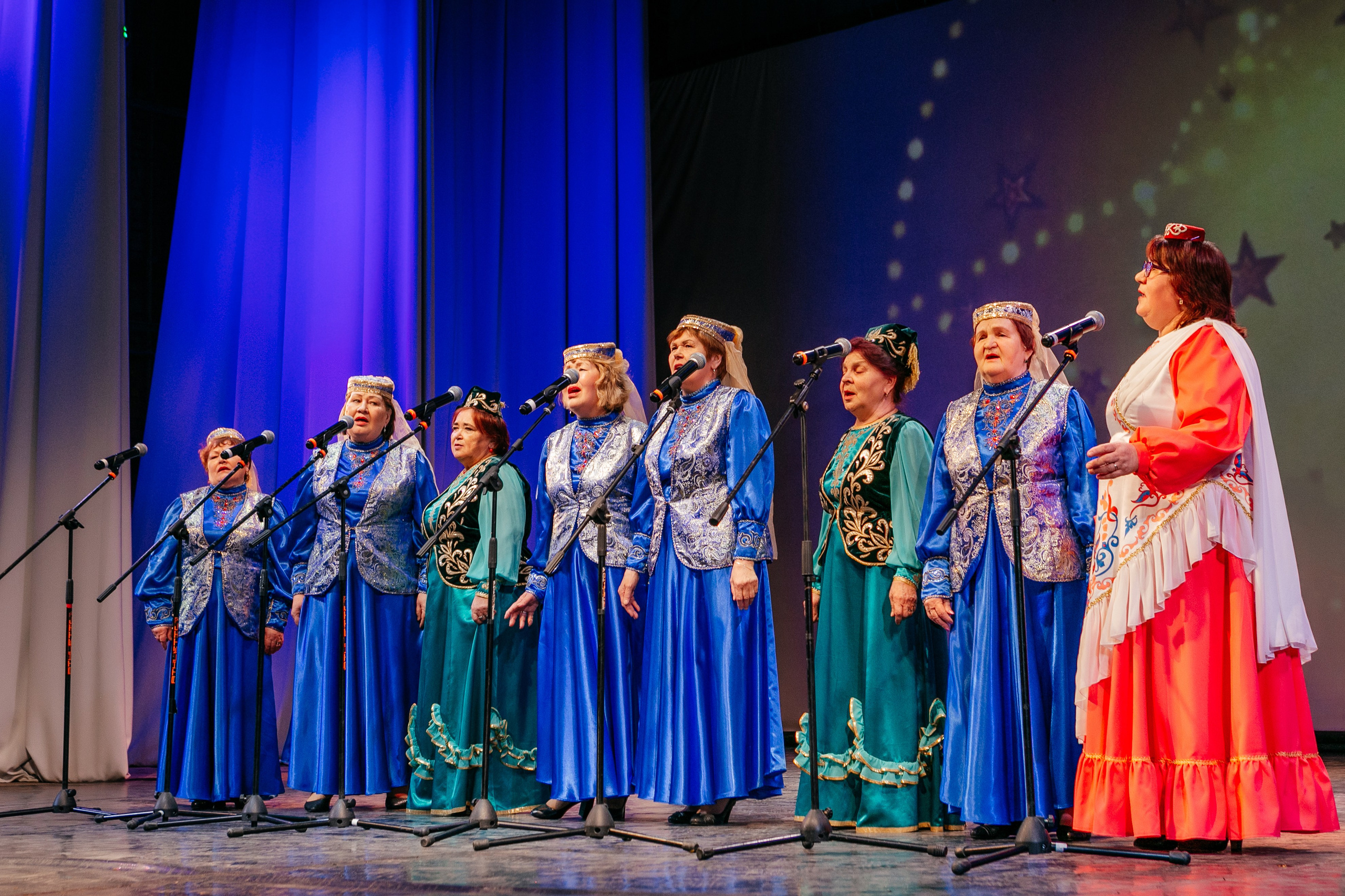 Межрегиональный фестиваль «Сибирские звезды». Контент фотограф, съемка для маркетплейсов, фуд съемка и репортажи в Новосибирске Ралия Галеева